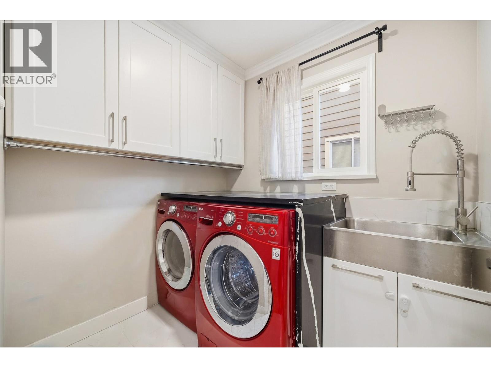 12268 Imperial Drive Property Photo 15