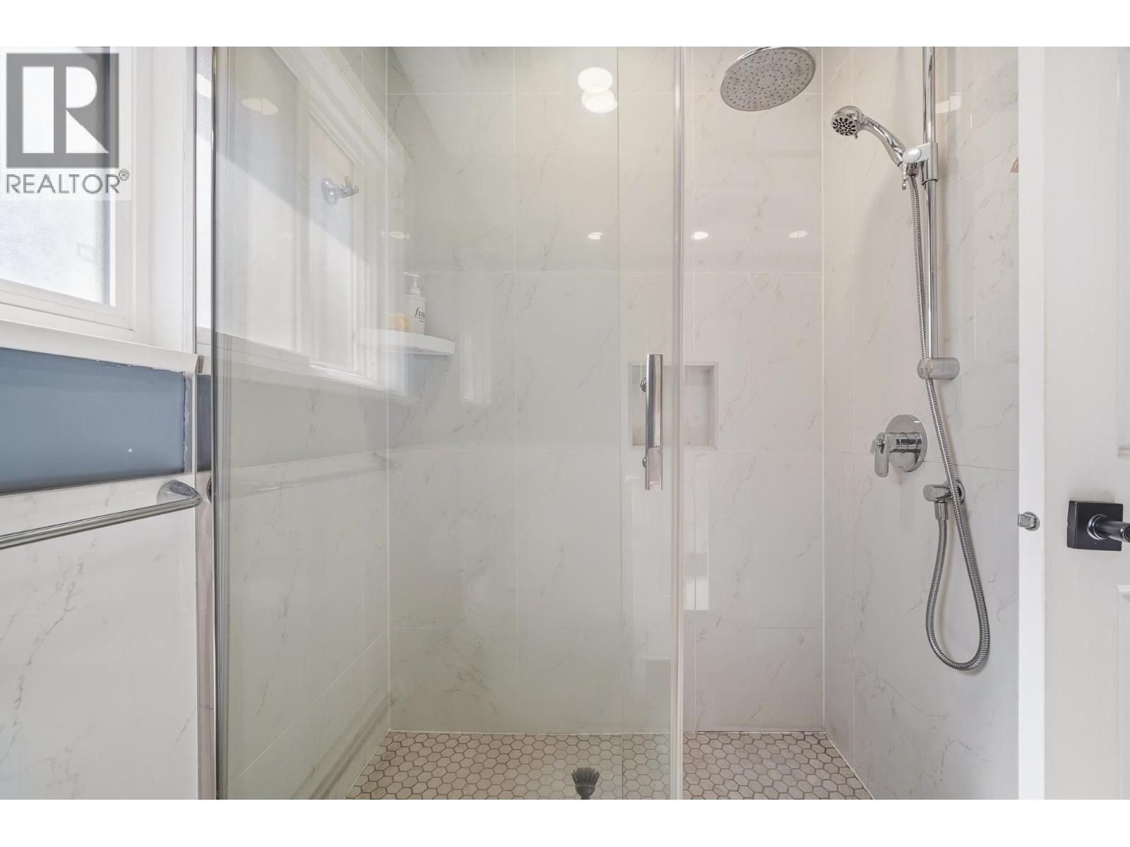 12268 Imperial Drive Property Photo 27