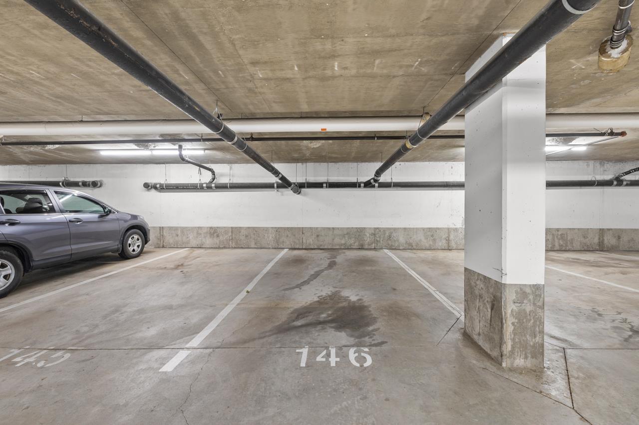 214 6500 194 Street Property Photo 12