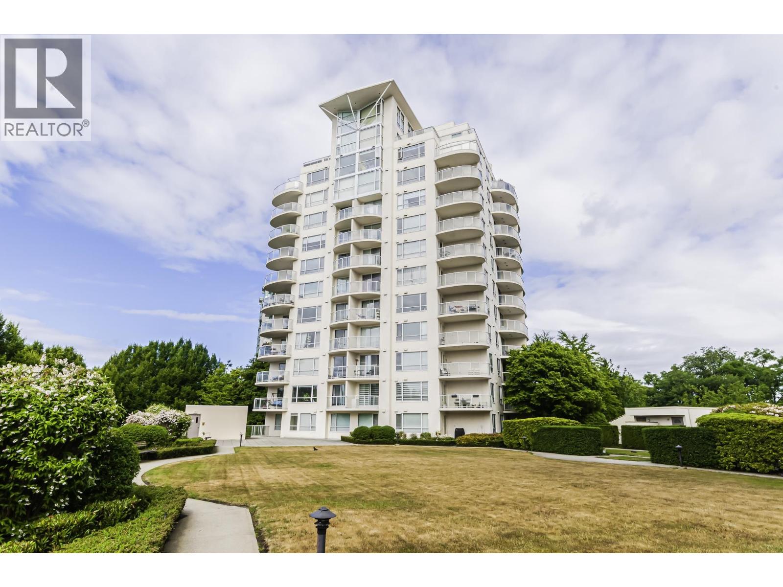 303 7680 Granville Avenue Property Photo 1