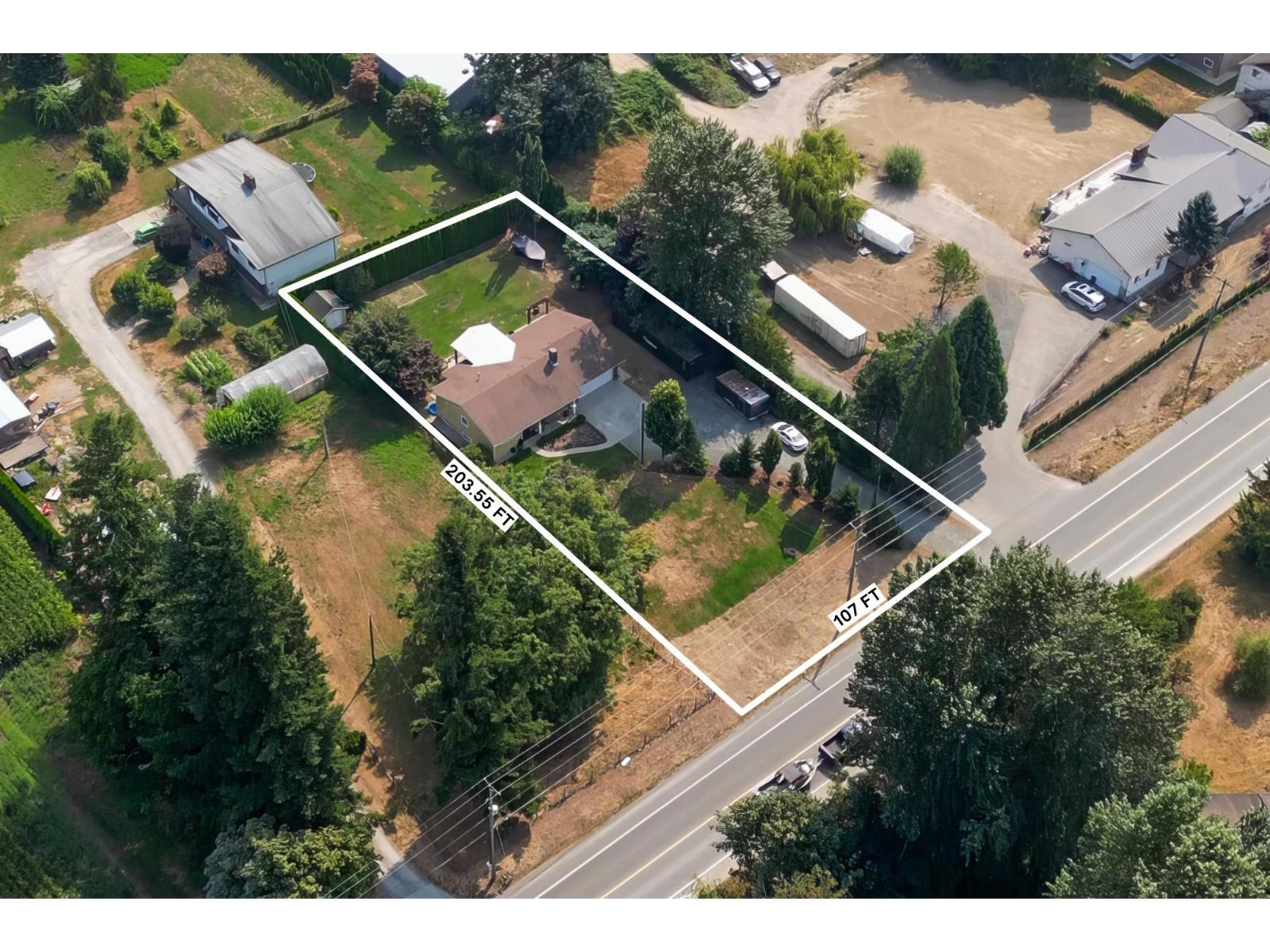 10268 Young Road Property Photo 4
