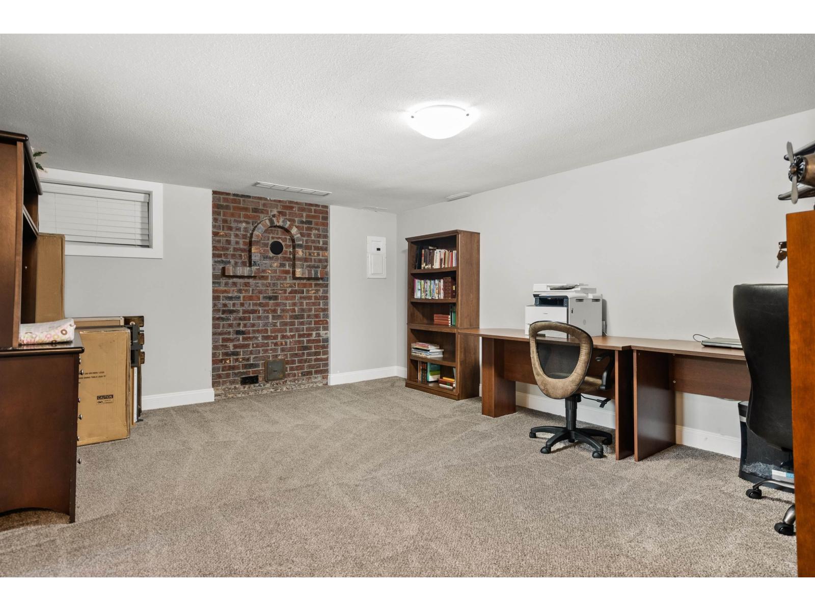 10268 Young Road Property Photo 20
