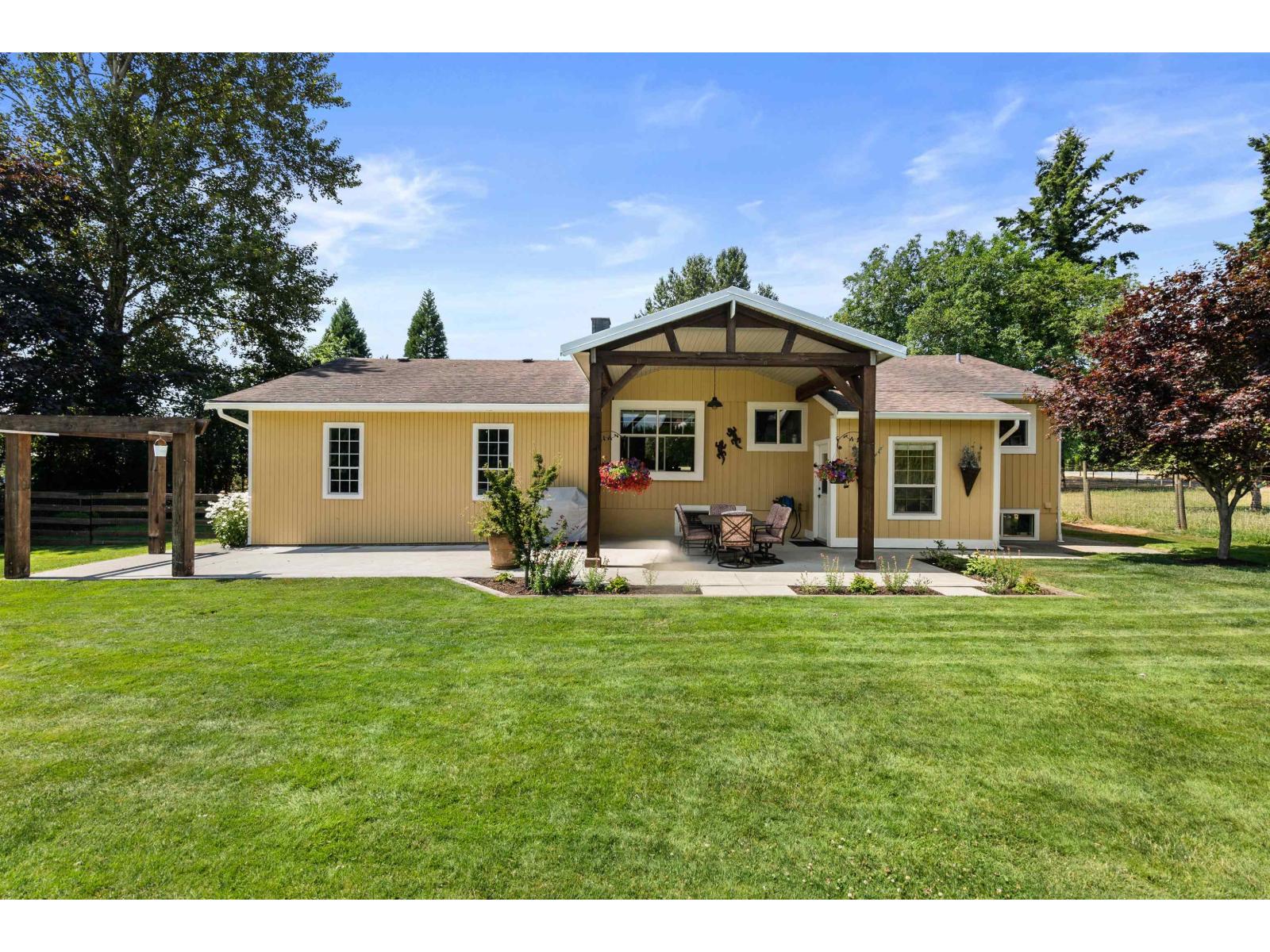 10268 Young Road Property Photo 22