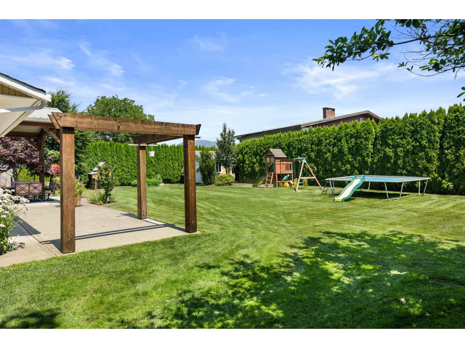 10268 Young Road Property Photo 23