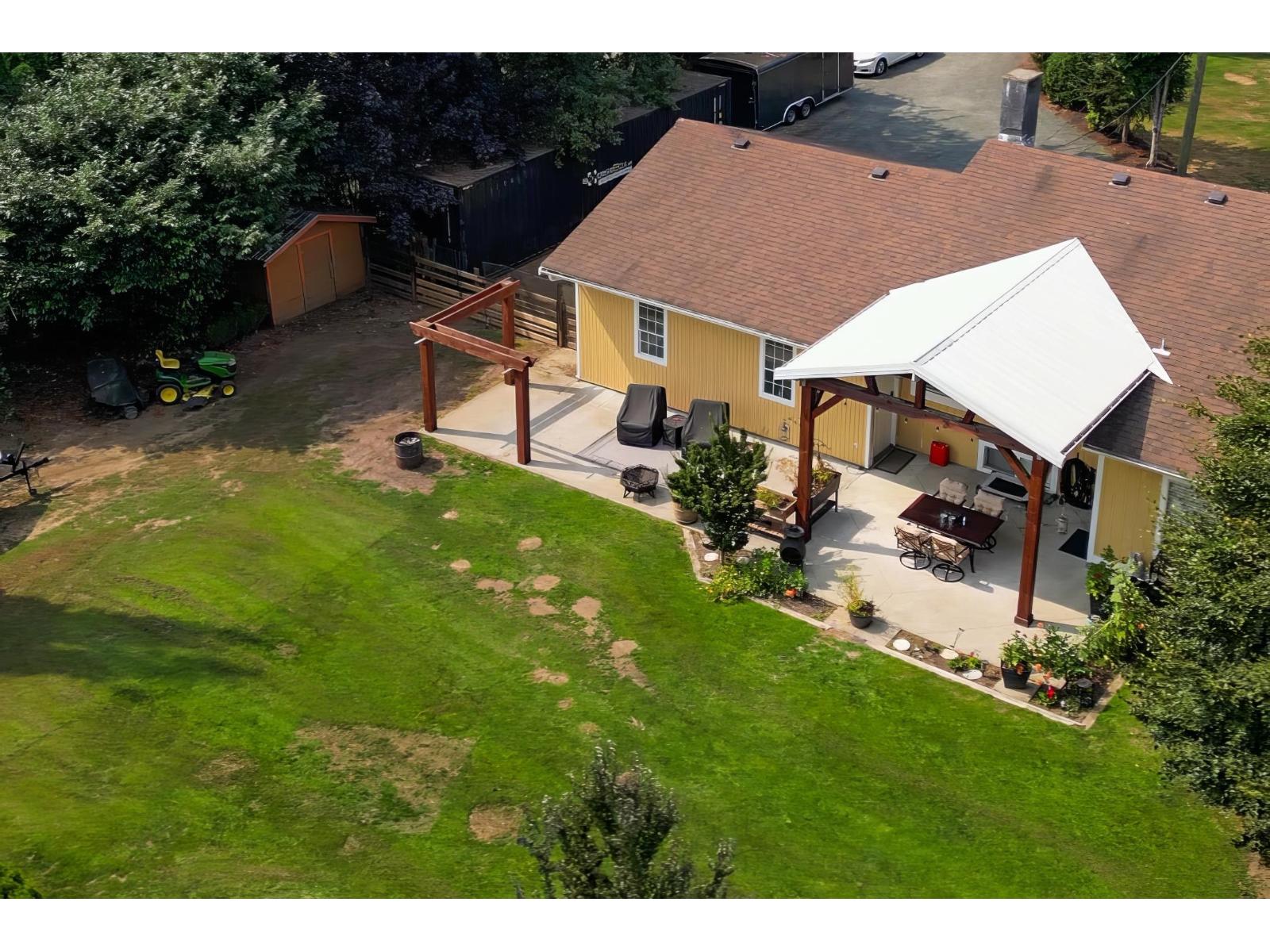 10268 Young Road Property Photo 26