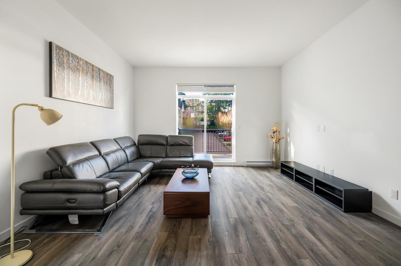 39 15268 28 AVENUE Property Photo 1