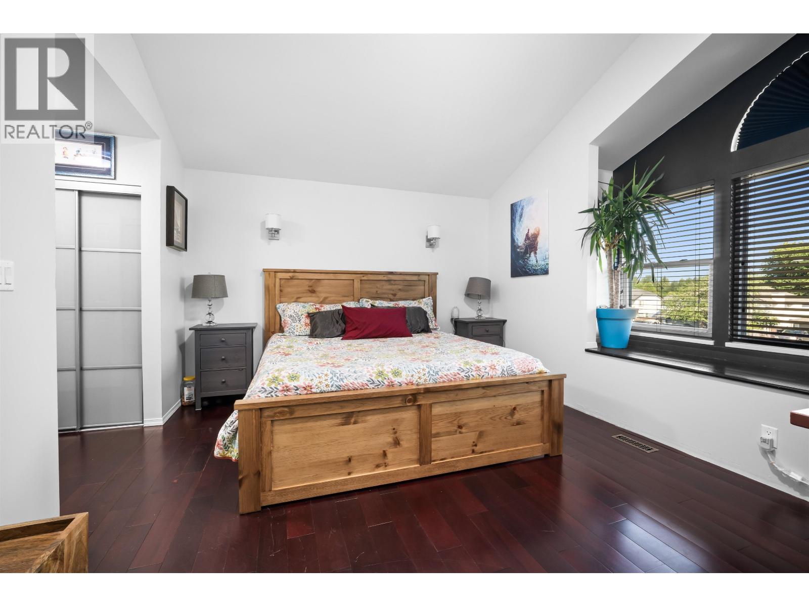 12462 231a Street Property Photo 13