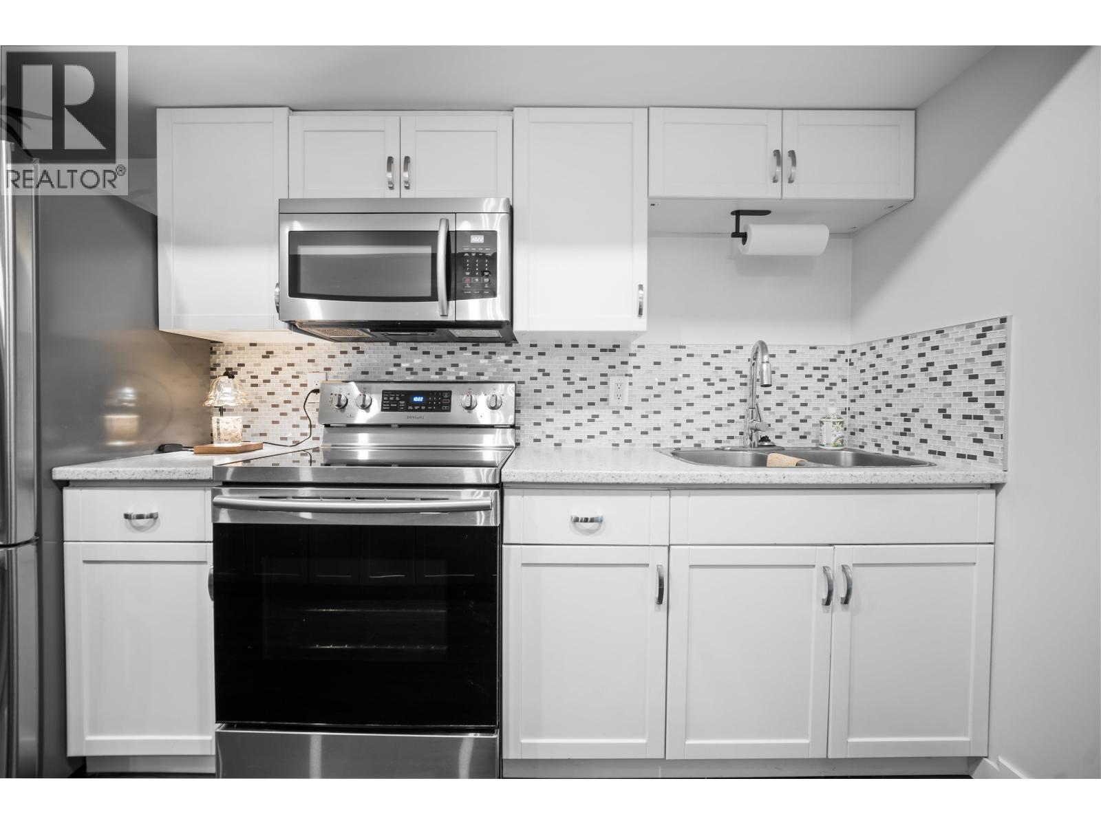 12462 231a Street Property Photo 21