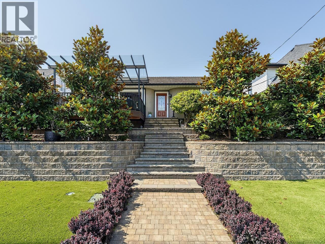 1707 NANAIMO STREET