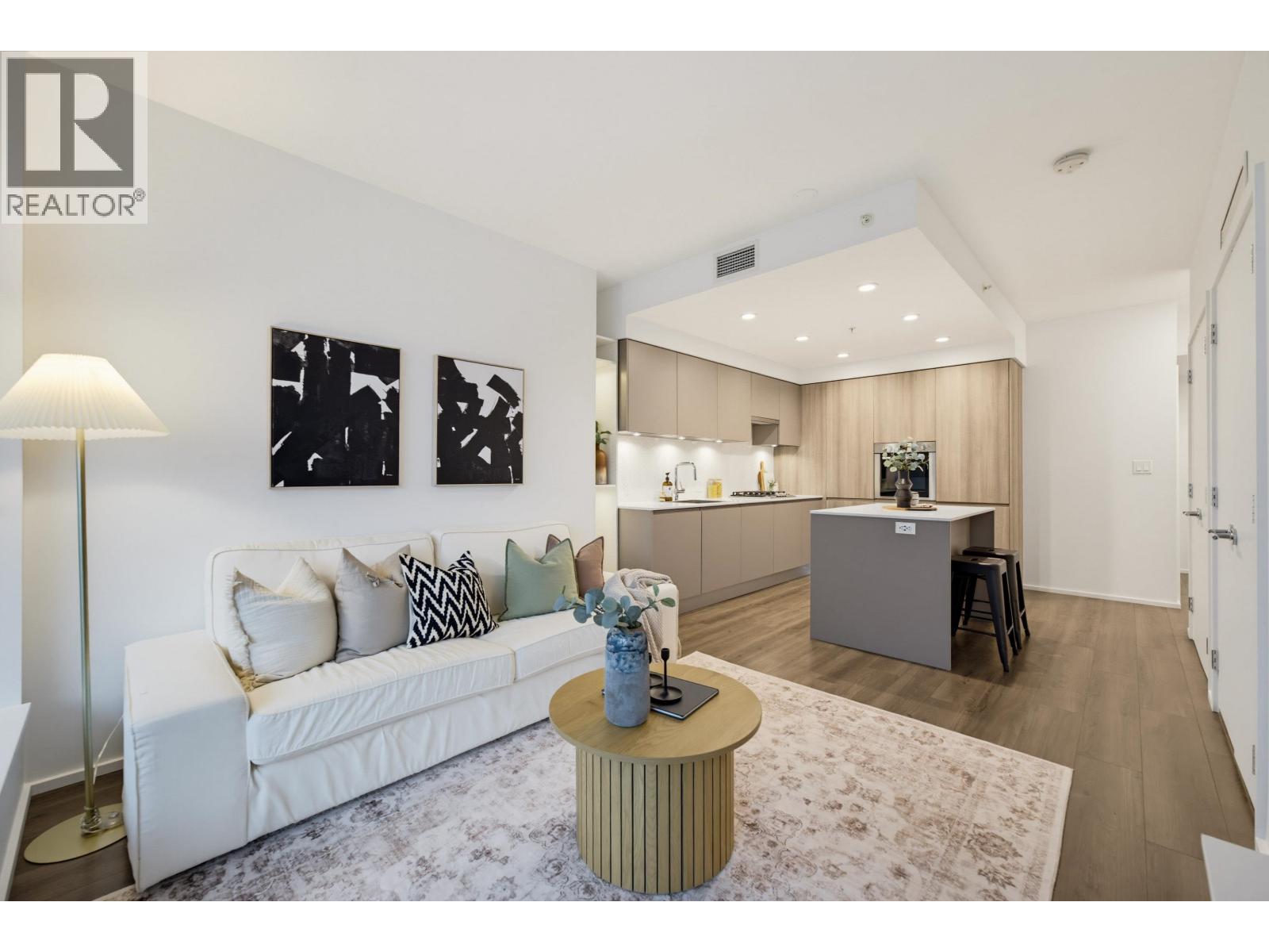1511 3833 Evergreen Place Property Photo 5