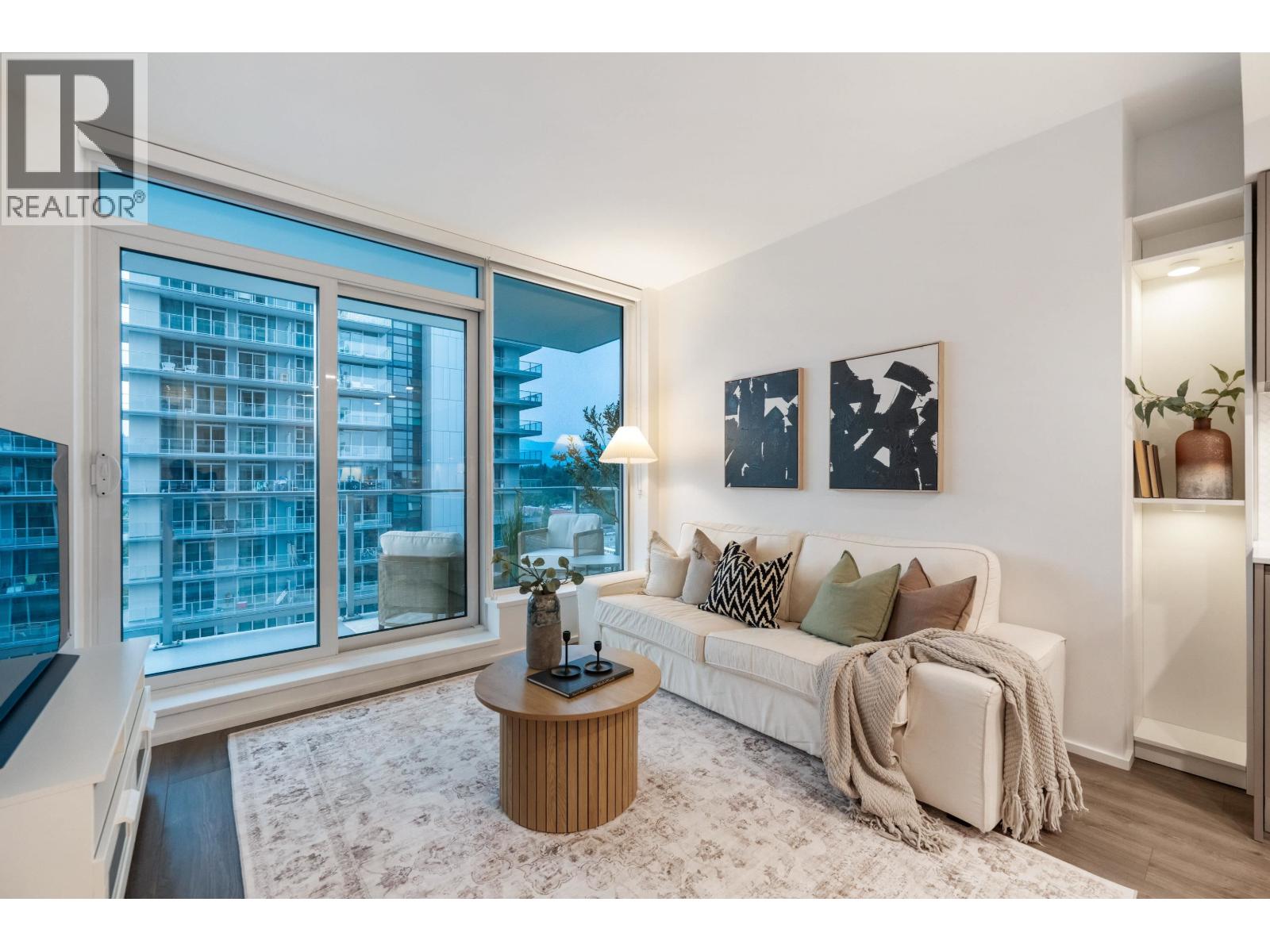 1511 3833 Evergreen Place Property Photo 6