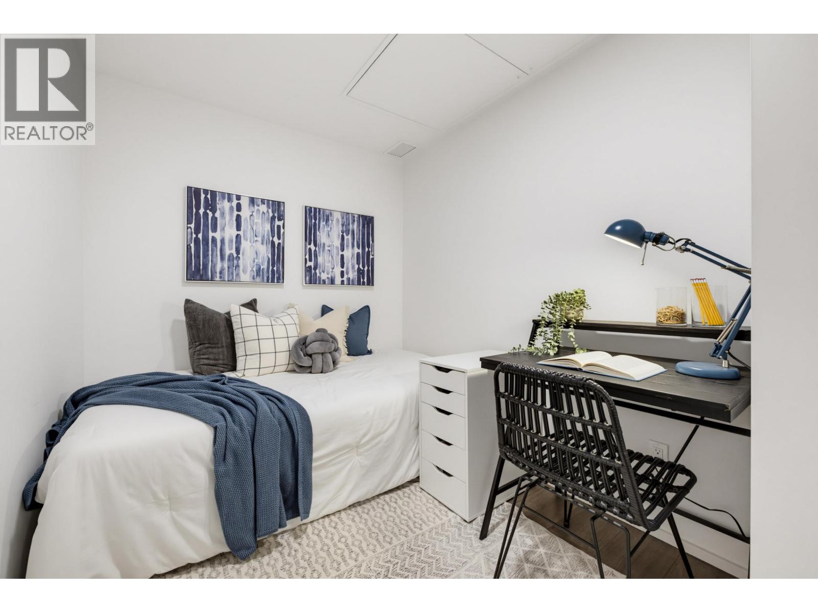 1511 3833 Evergreen Place Property Photo 15