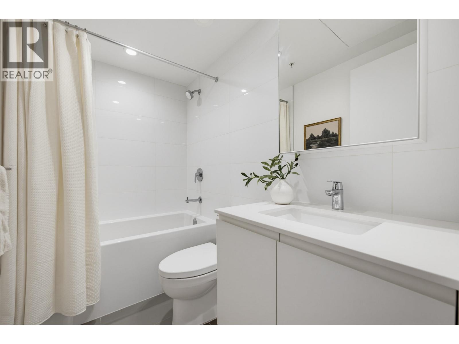 1511 3833 Evergreen Place Property Photo 18
