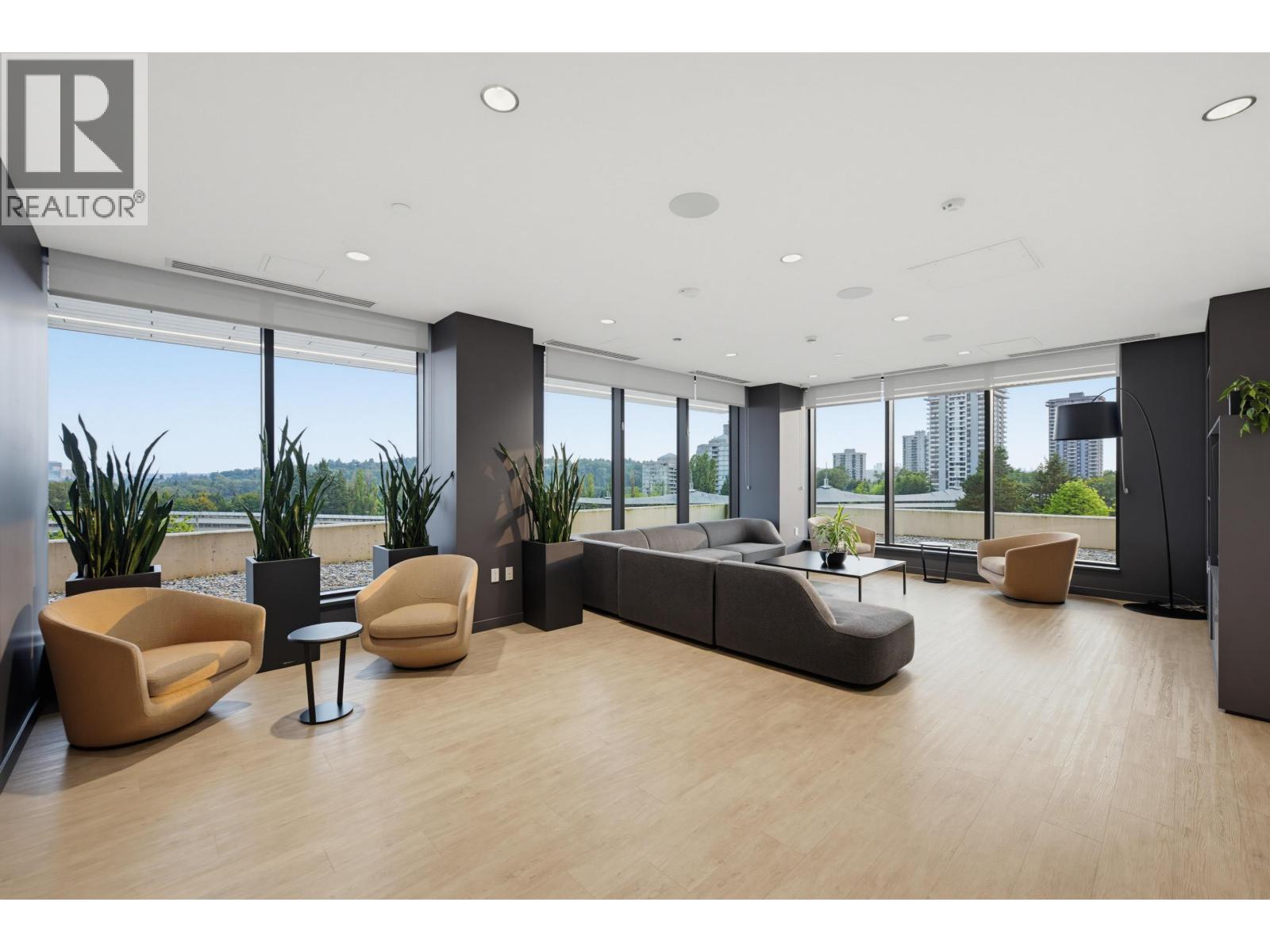1511 3833 Evergreen Place Property Photo 28