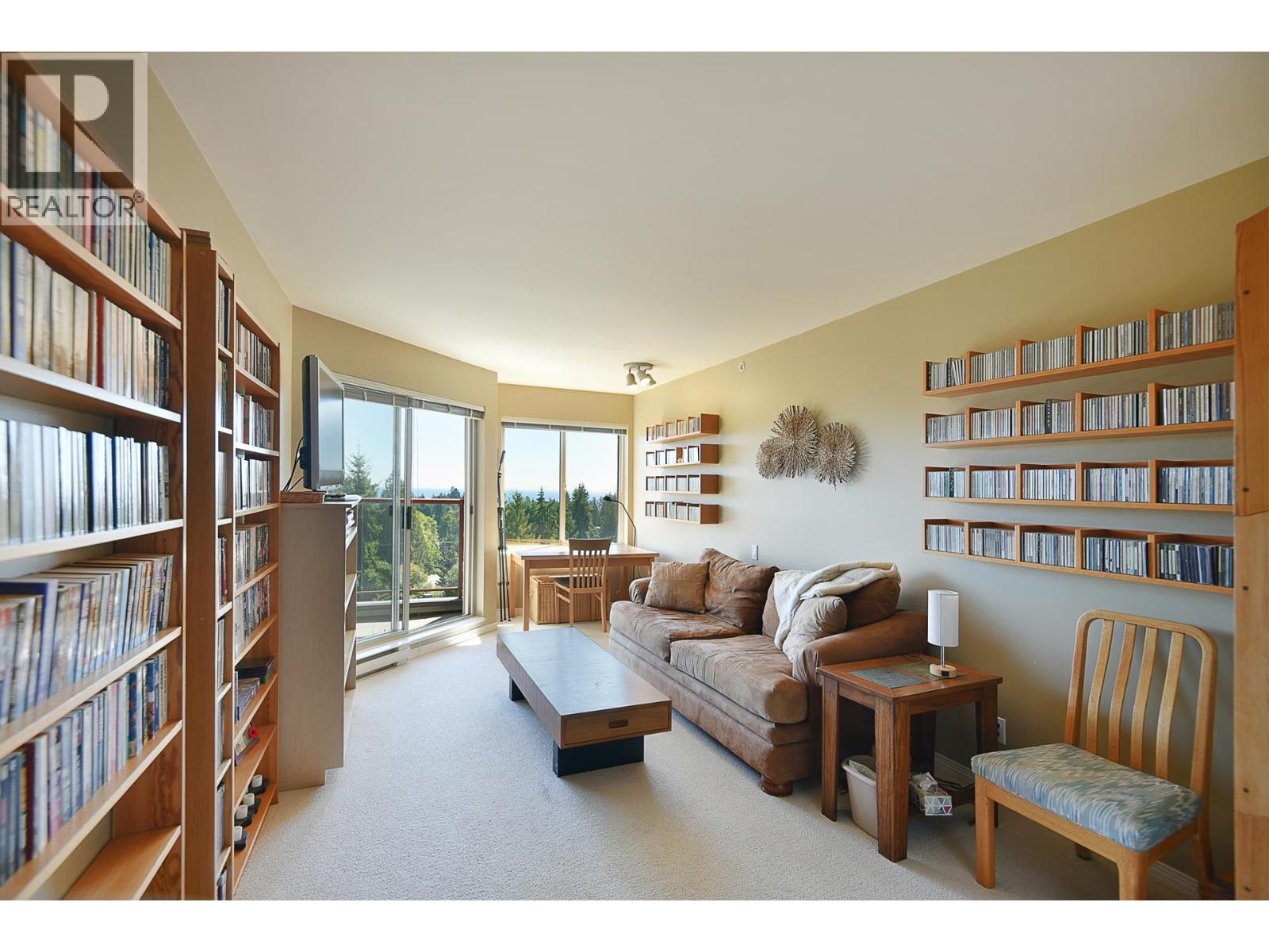 301 5780 Trail Avenue Property Photo 13