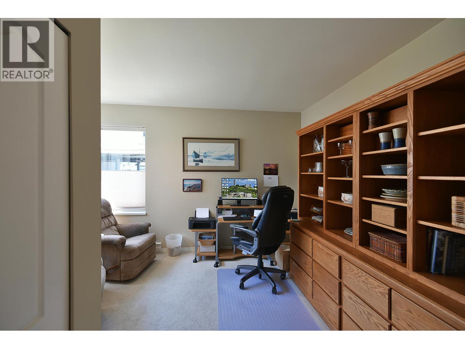 301 5780 Trail Avenue Property Photo 17