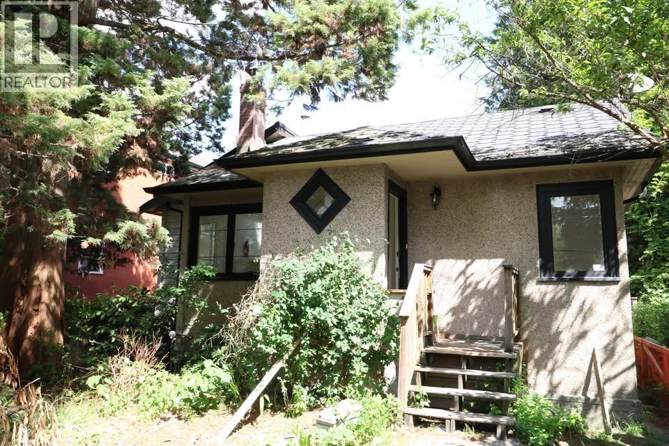 4631 W 14TH AVENUE Property Photo 1