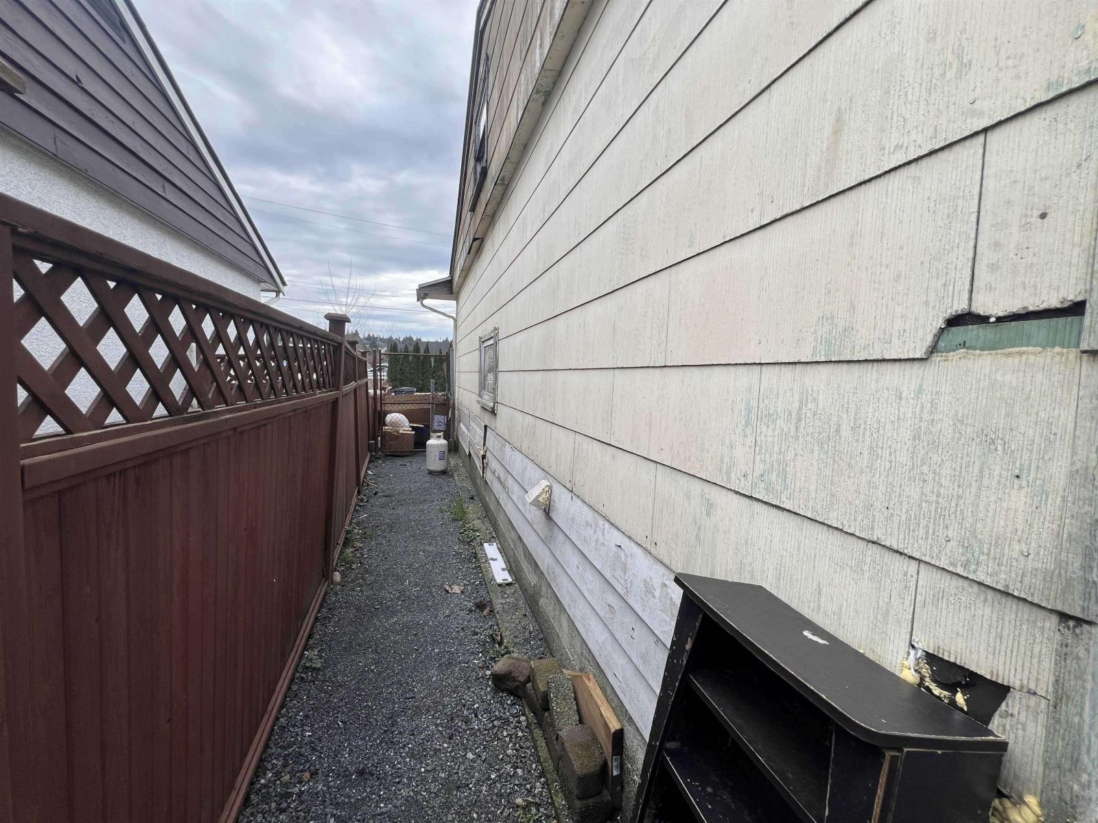 12875 114a Avenue Property Photo 6