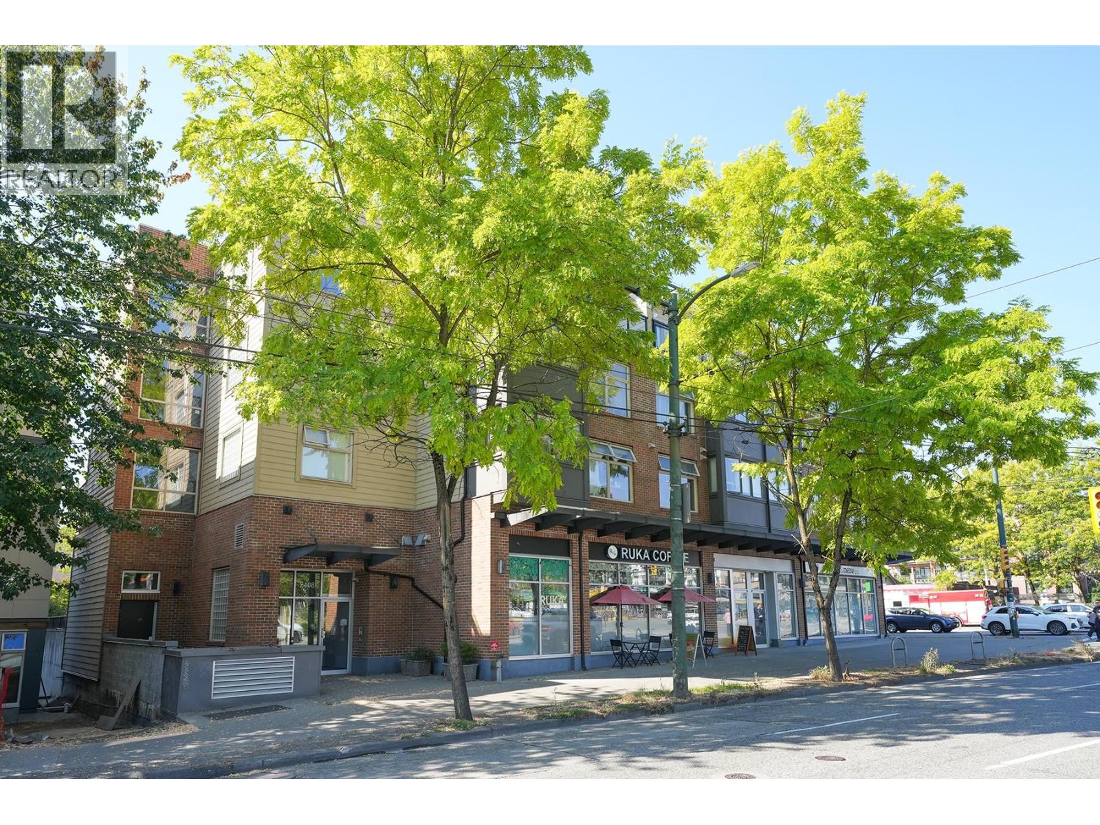 403 2408 E BROADWAY Property Photo 1