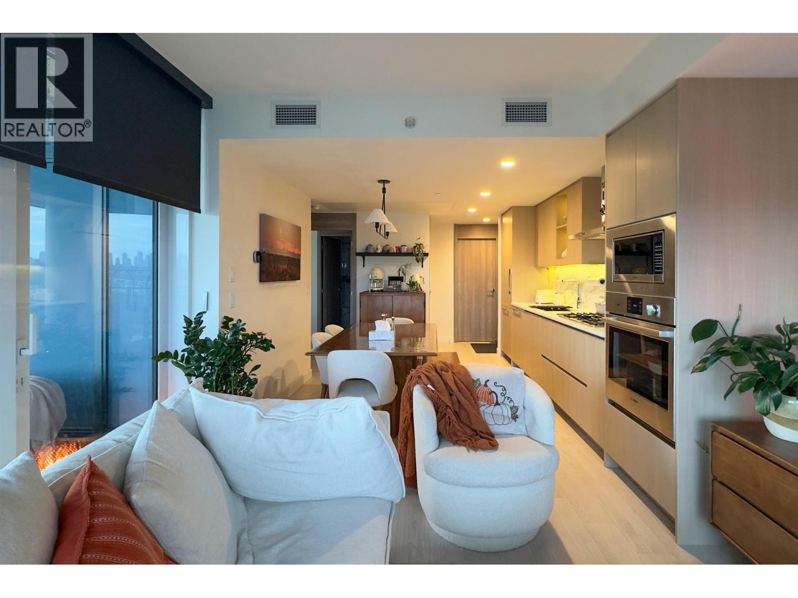 1702 4890 Lougheed Highway Property Photo 5