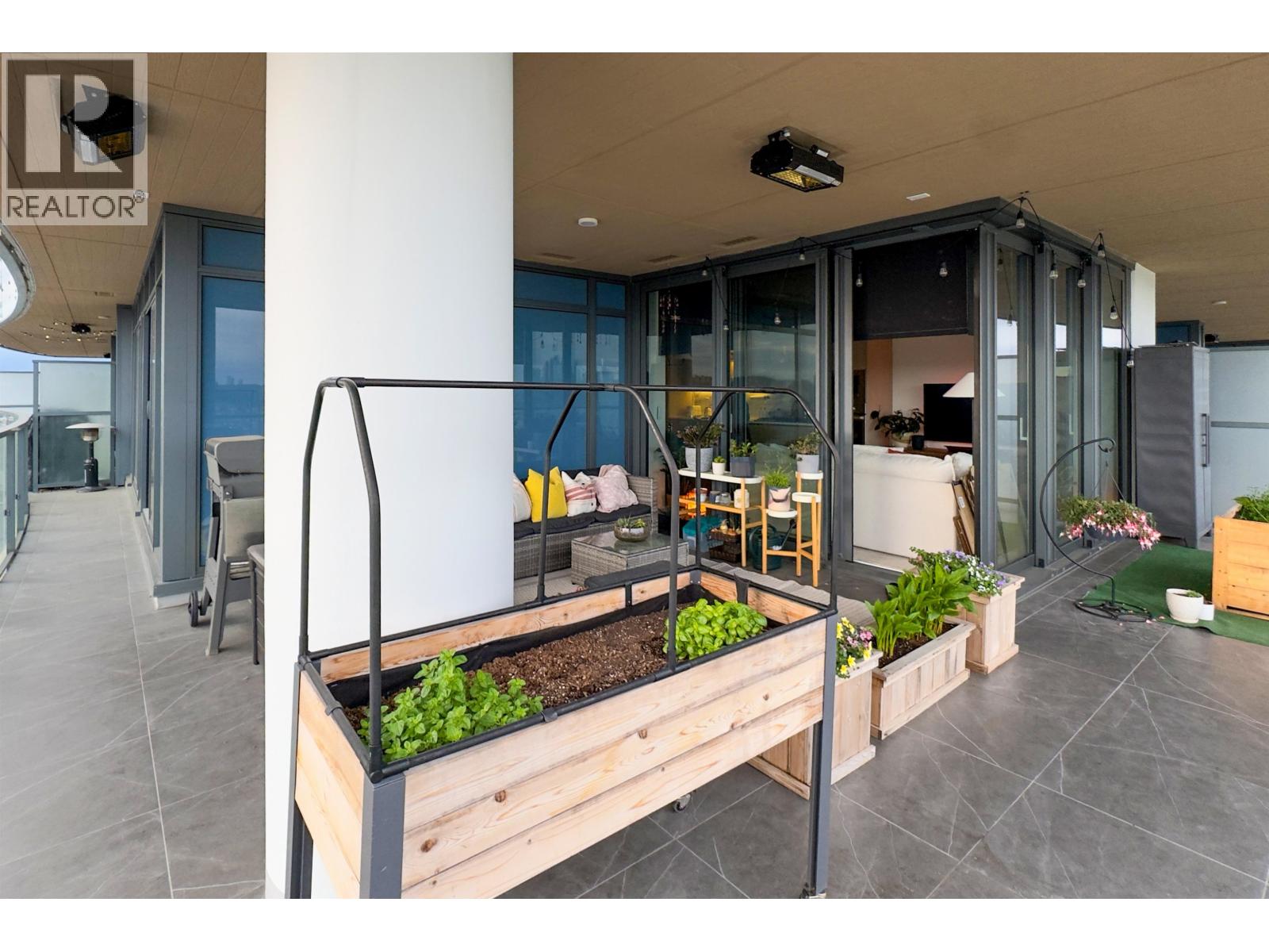 1702 4890 Lougheed Highway Property Photo 17