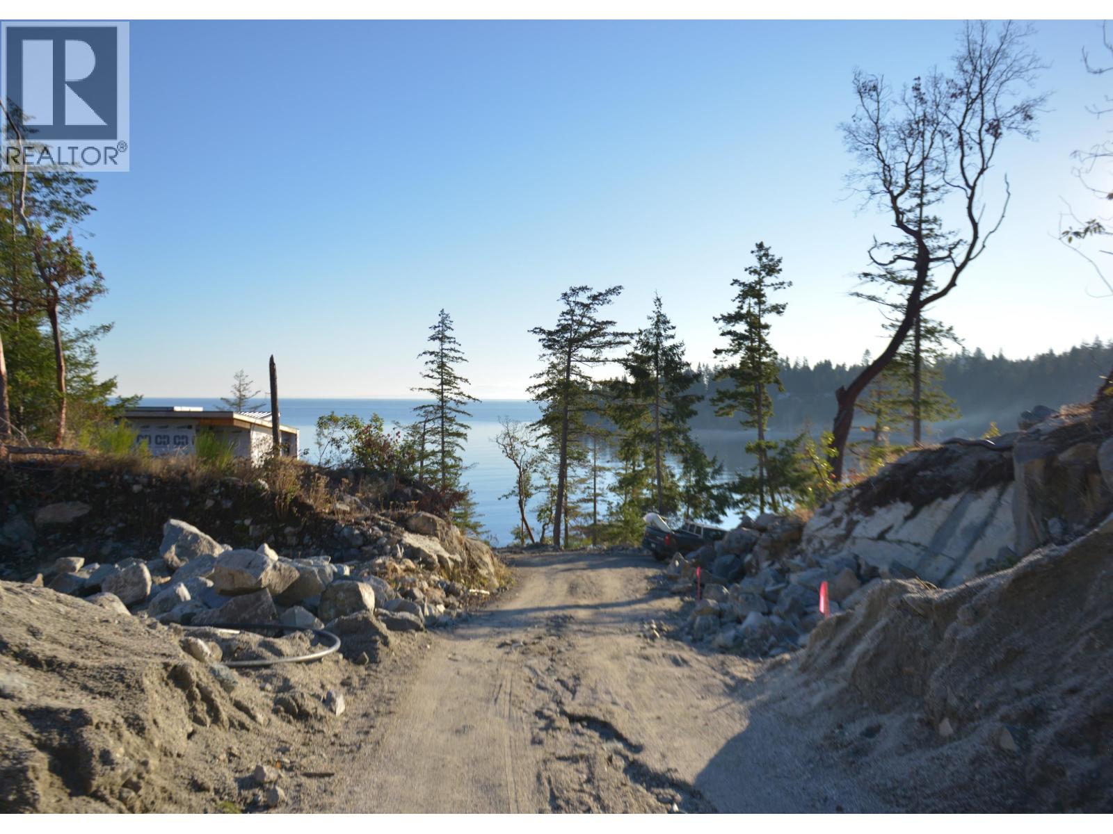 7643 Cove Beach Road Property Photo 13
