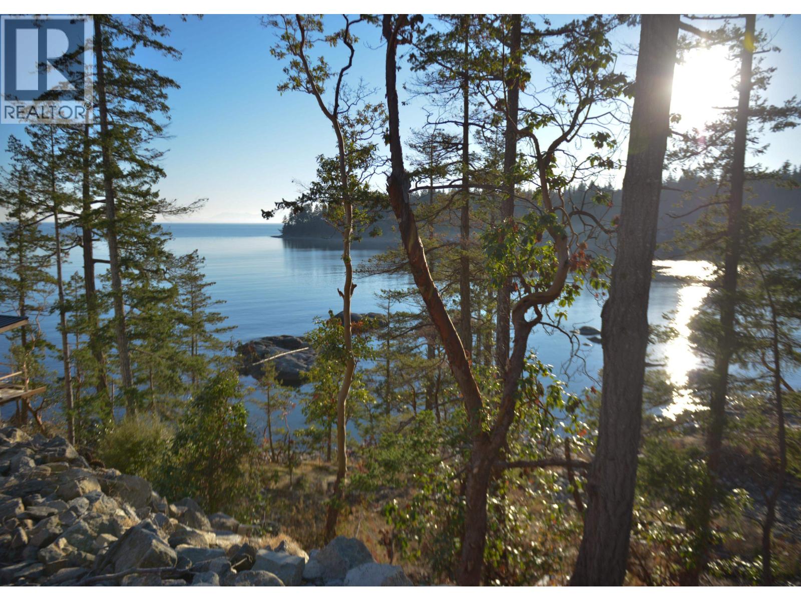 7643 Cove Beach Road Property Photo 17