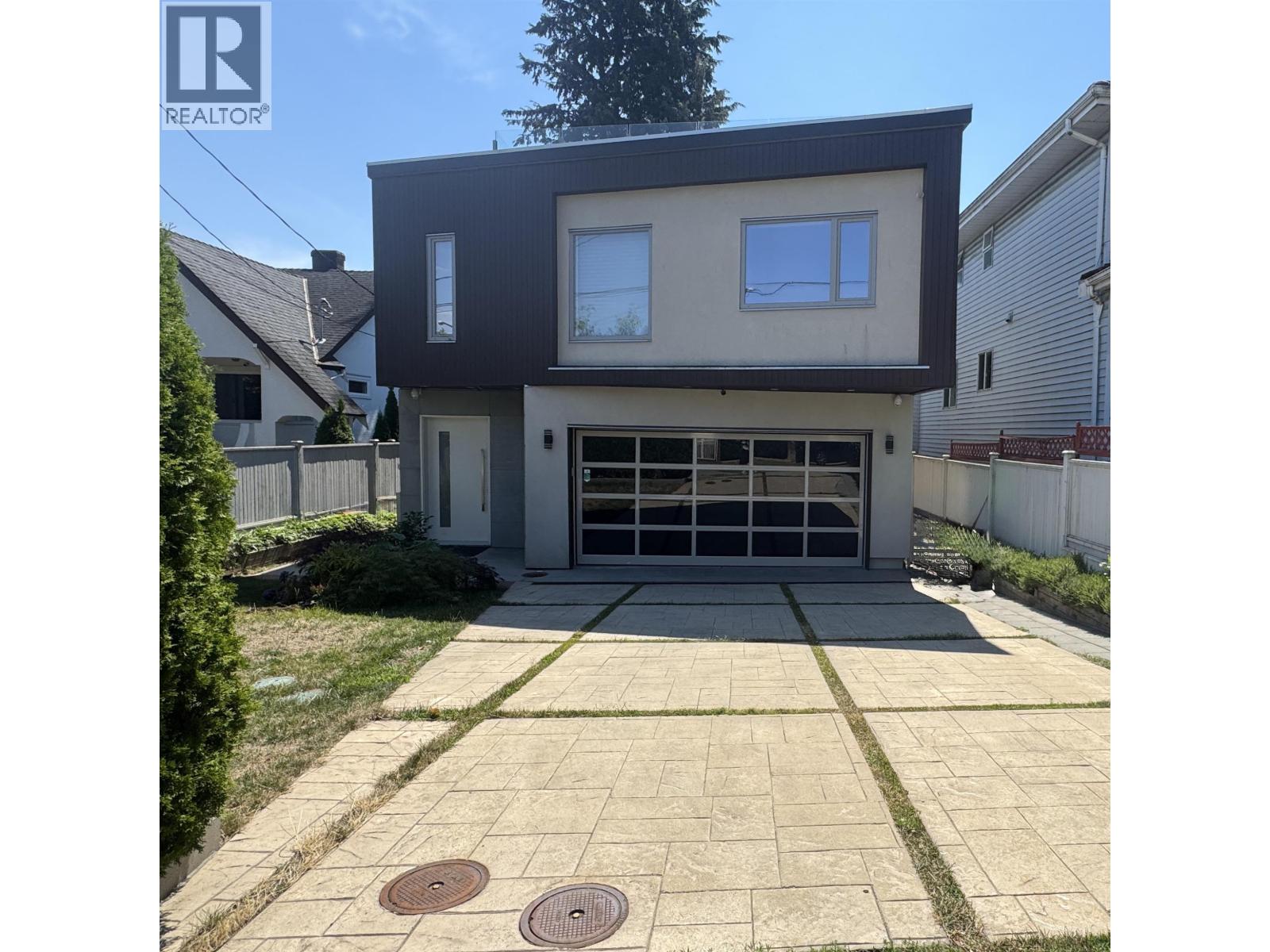 1076 Park Drive Property Photo 1