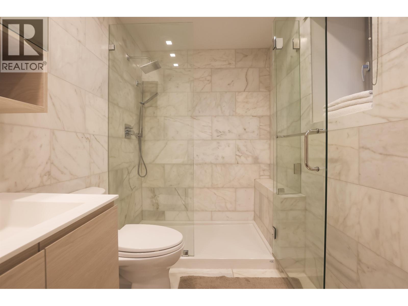 1076 Park Drive Property Photo 18