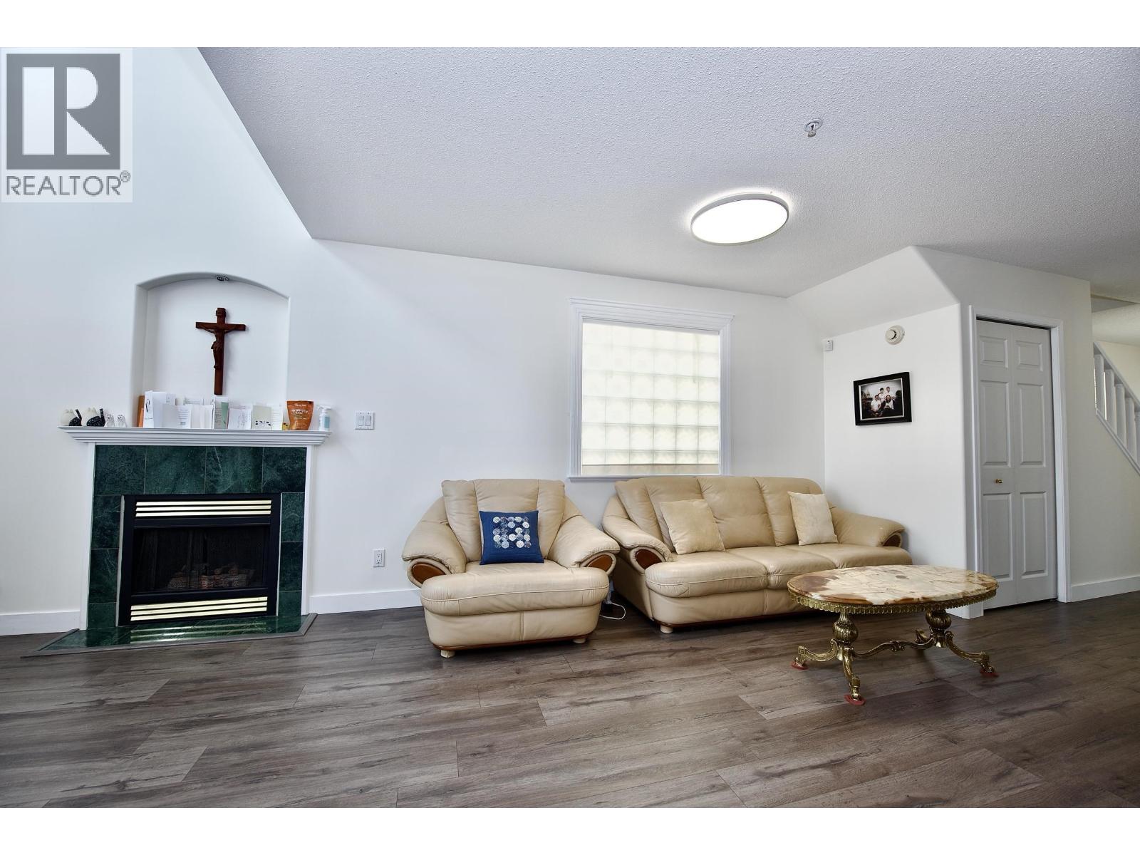 46 1370 Riverwood Gate Property Photo 8