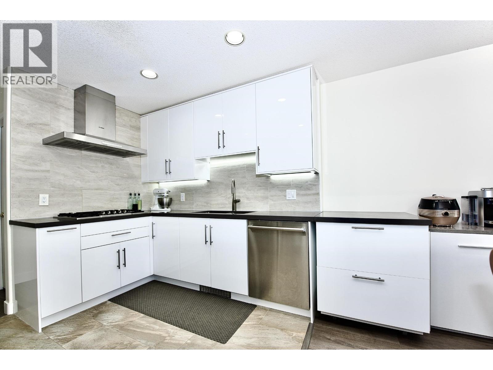 46 1370 Riverwood Gate Property Photo 10