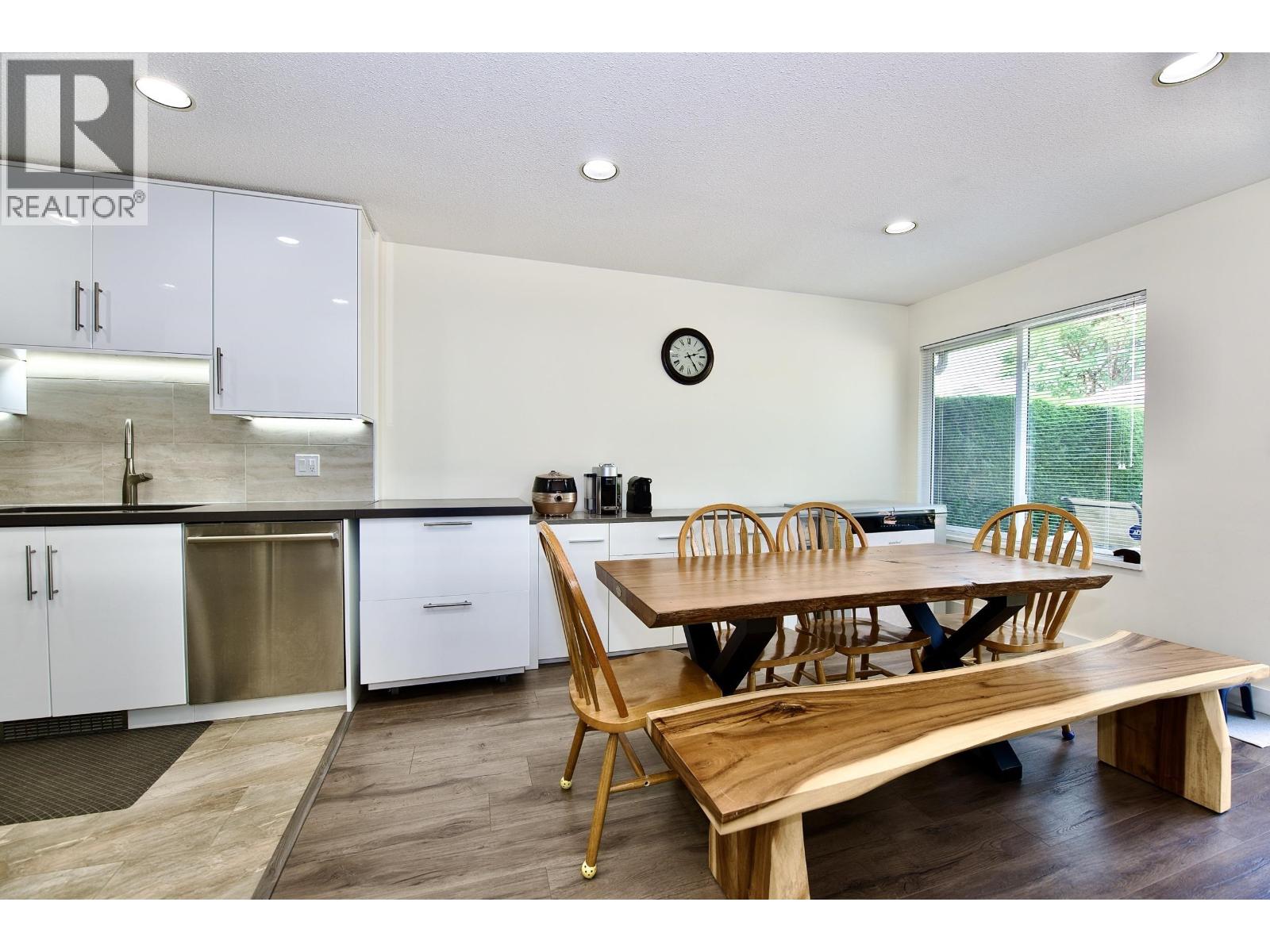 46 1370 Riverwood Gate Property Photo 13