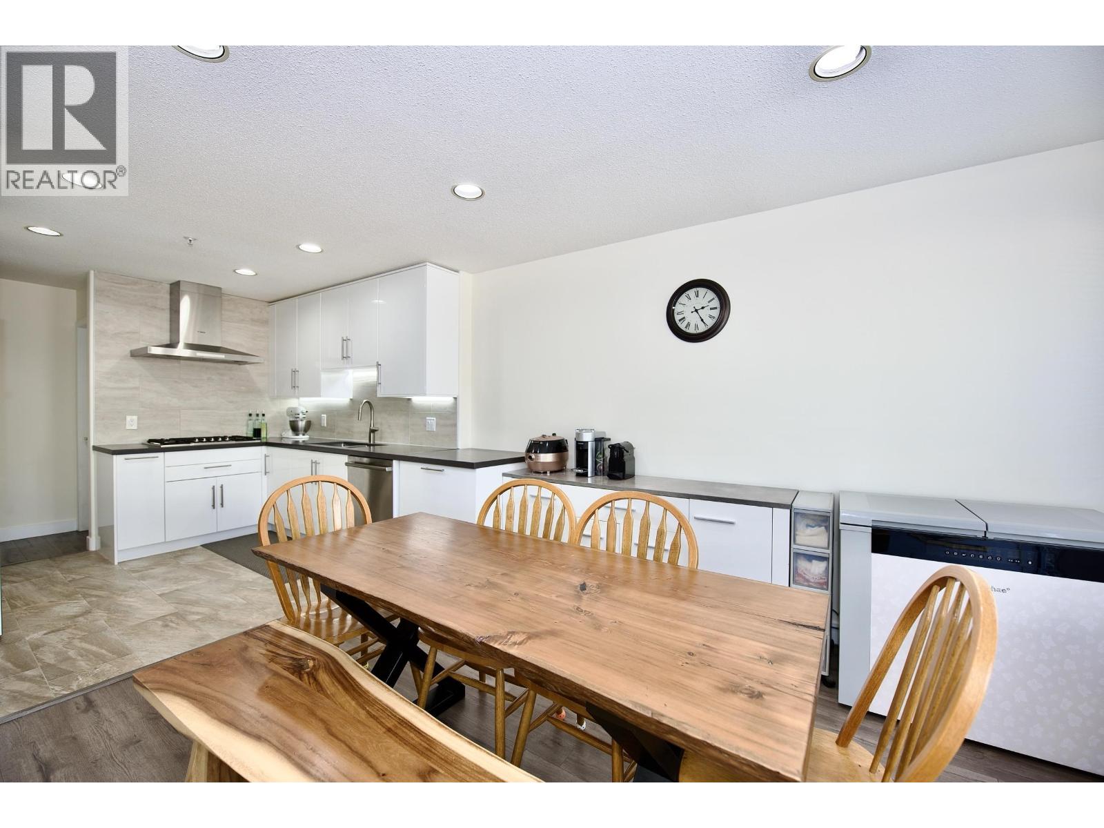 46 1370 Riverwood Gate Property Photo 15
