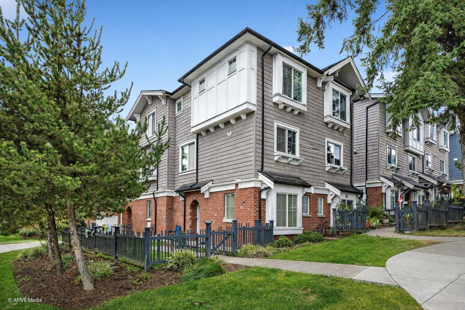 163 14833 61 Avenue Photo de la propriété 1