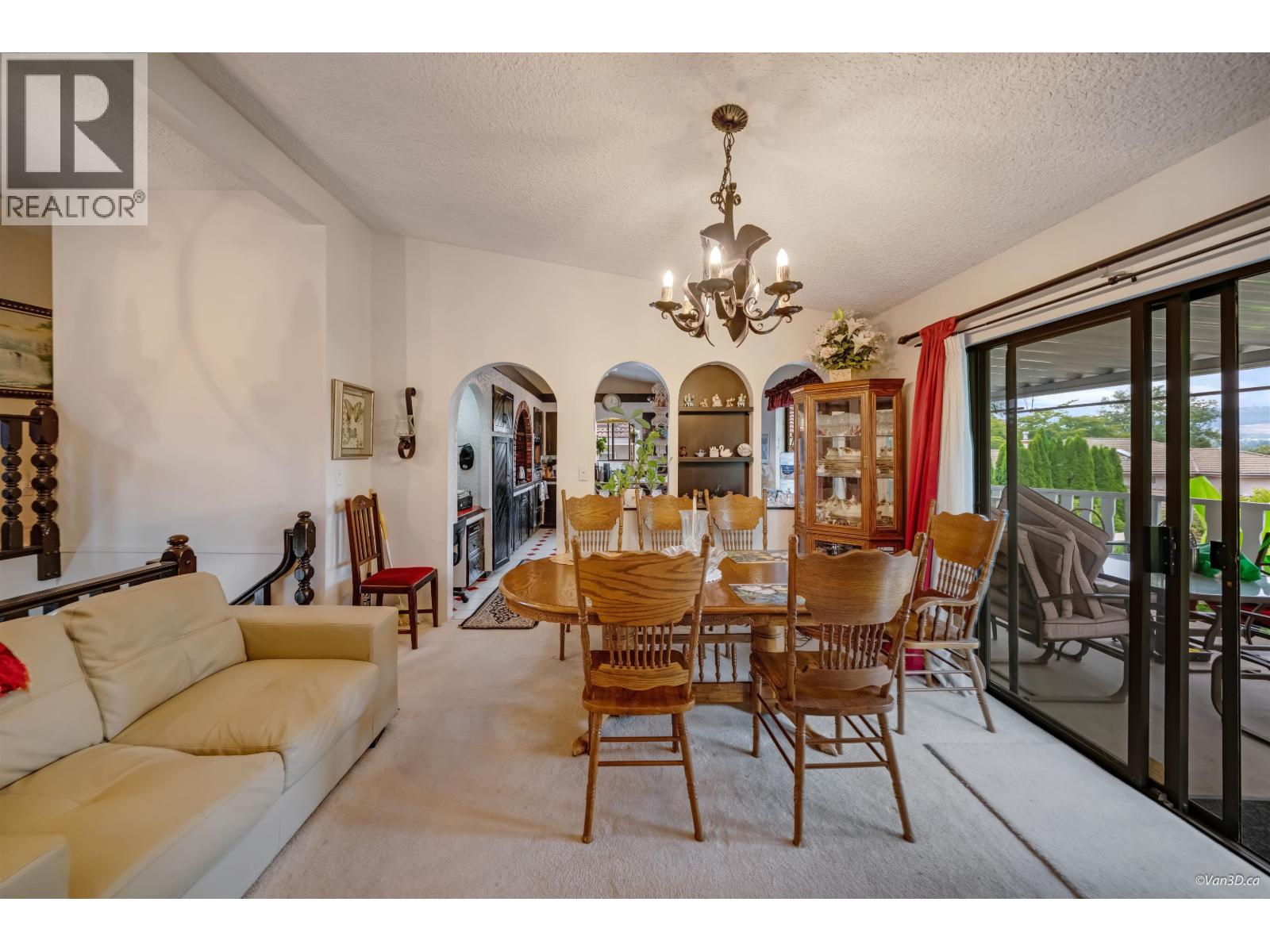 6090 6th Street Property Photo 5