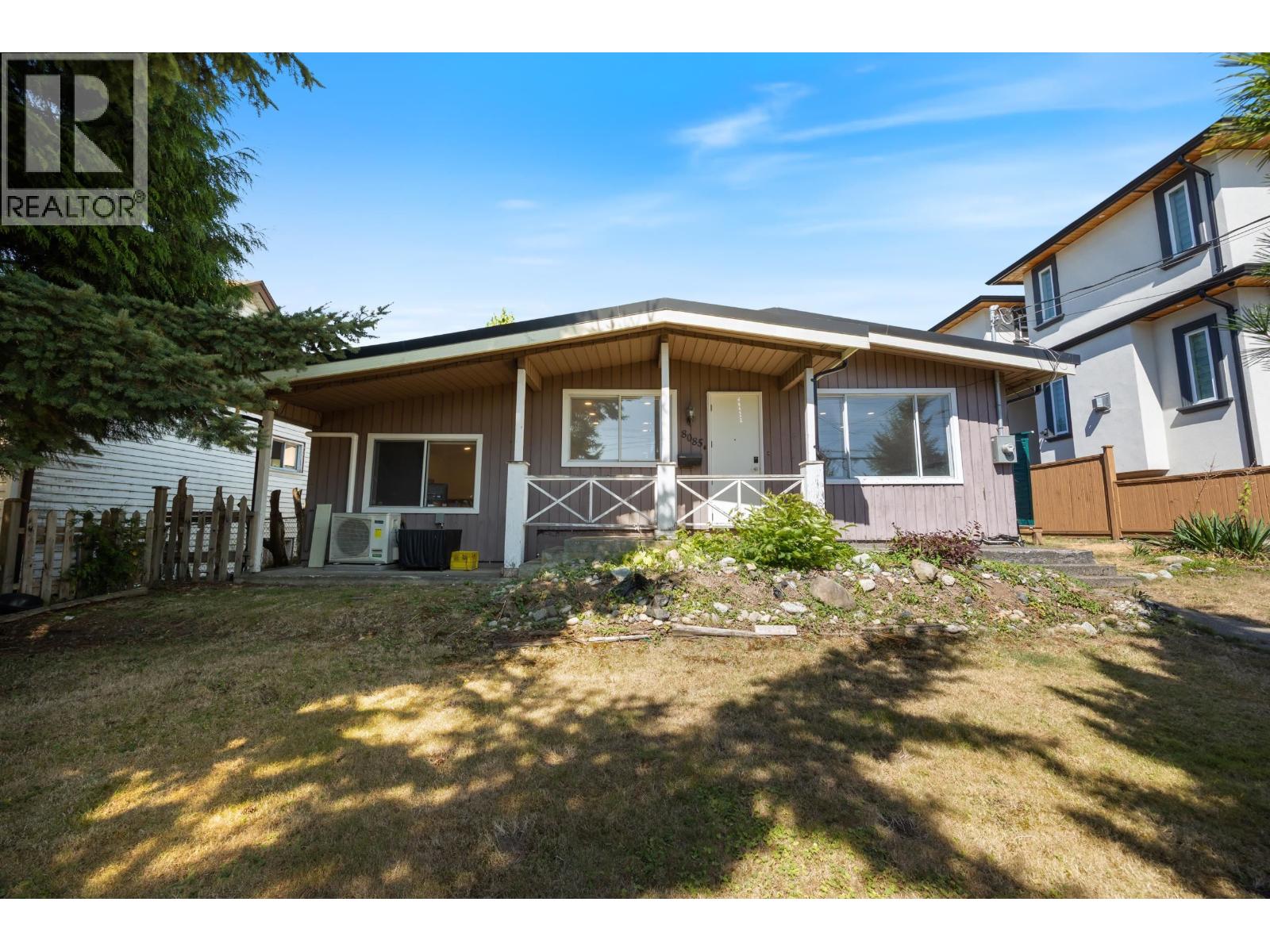 8085 10th Avenue Property Photo 1