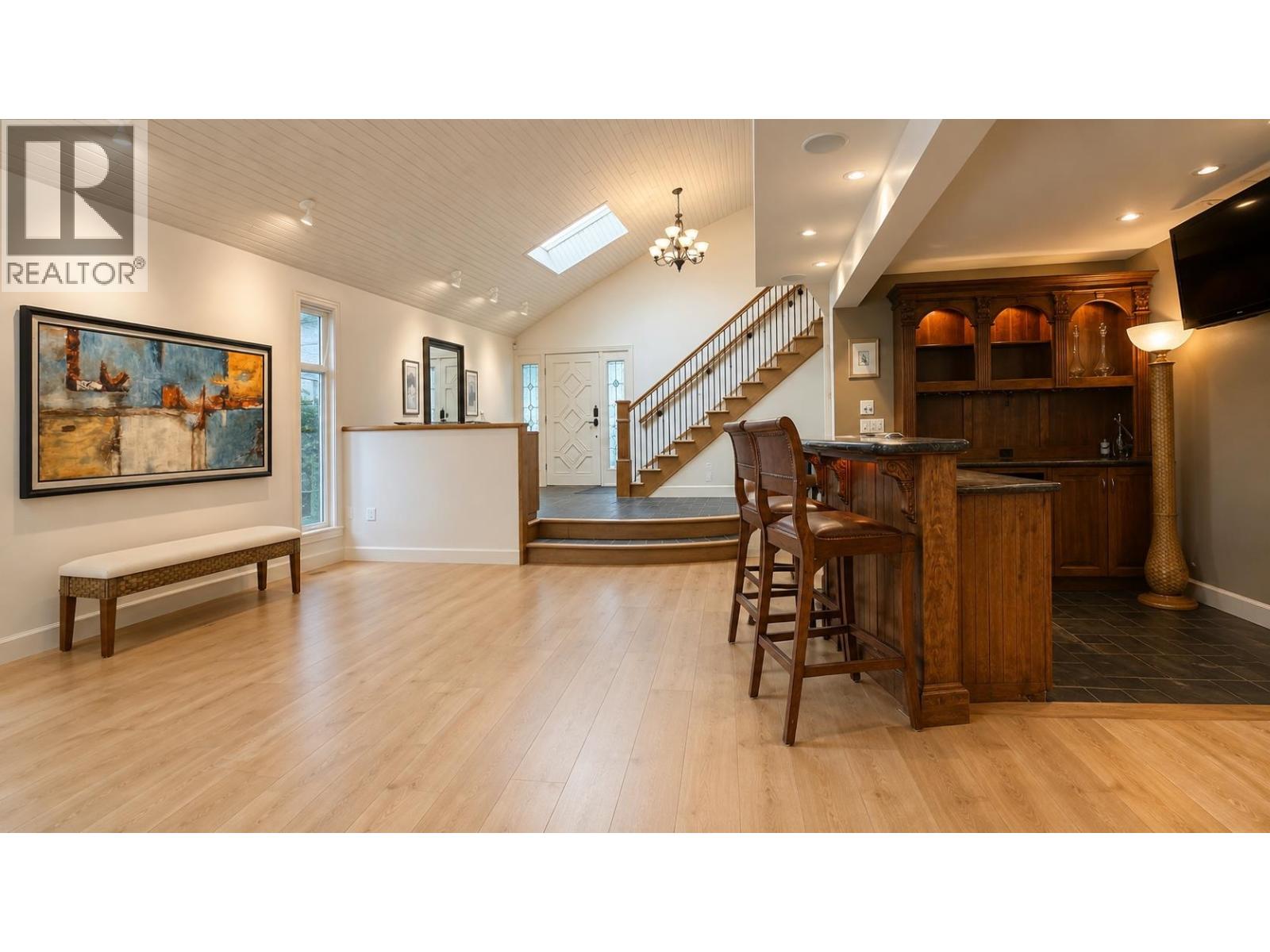 2779 Sylvan Place Property Photo 6