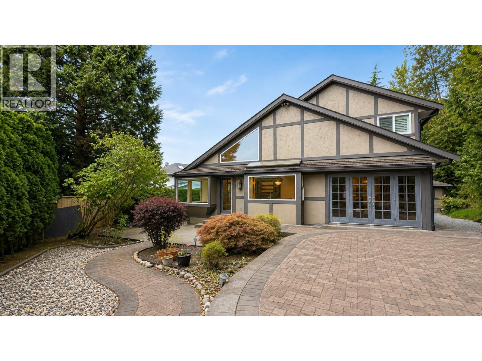 2779 Sylvan Place Property Photo 17