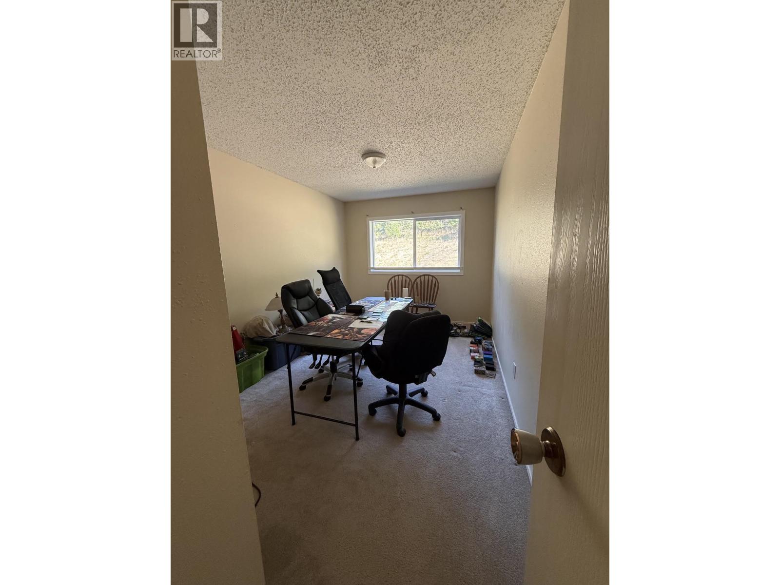 417 280 N Broadway Avenue Property Photo 10