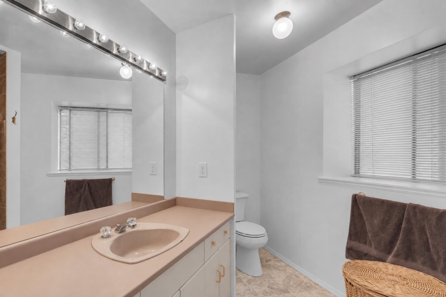 15049 75 Avenue Property Photo 26