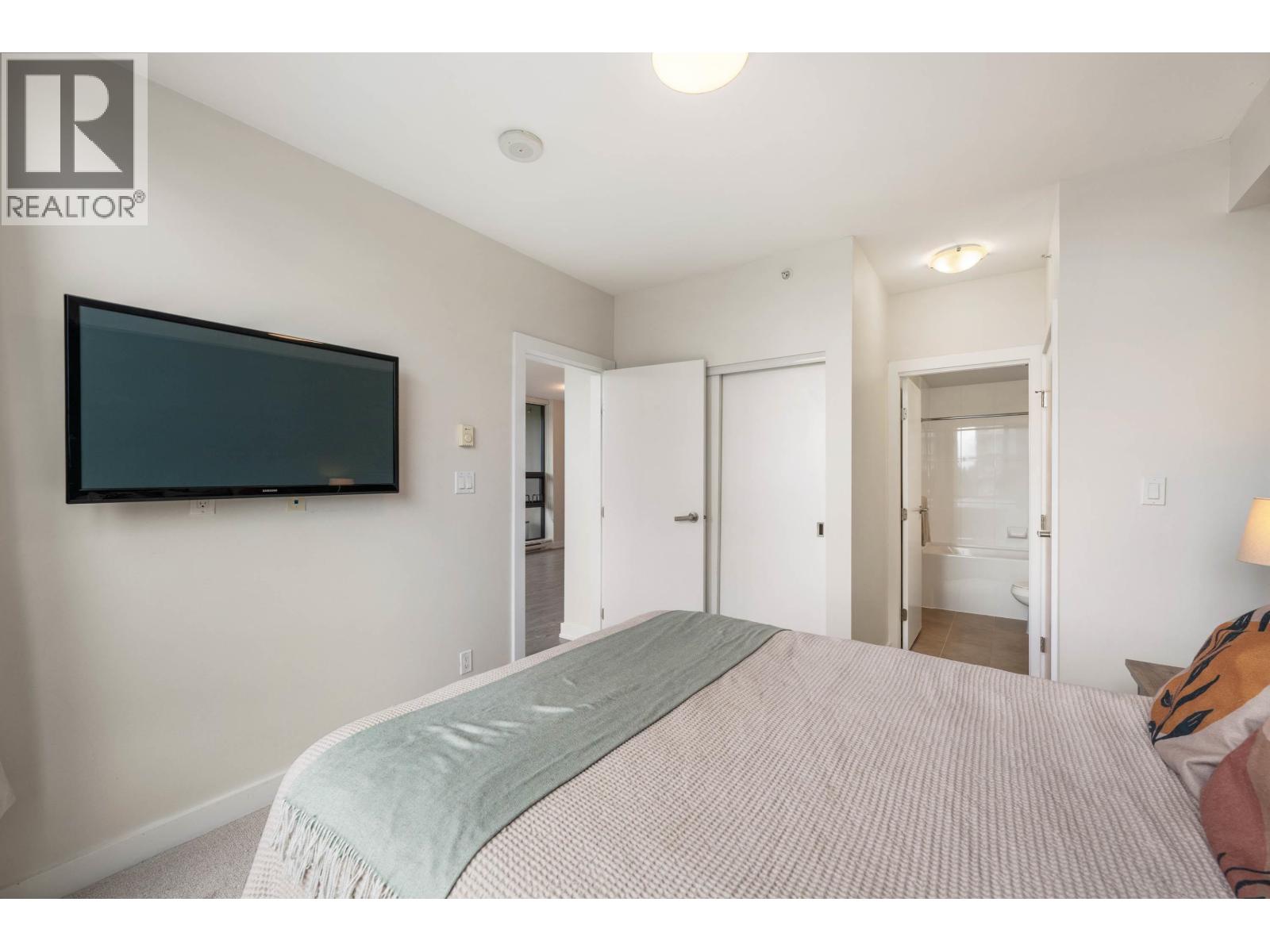 1707 301 Capilano Road Property Photo 16