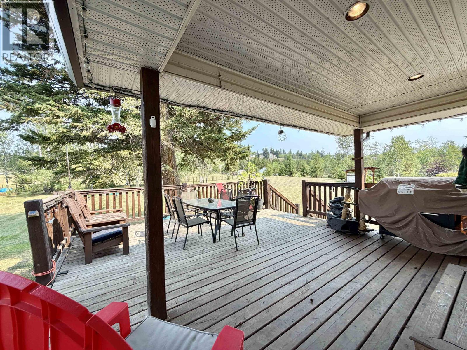 5581 Lakeside Court Property Photo 16