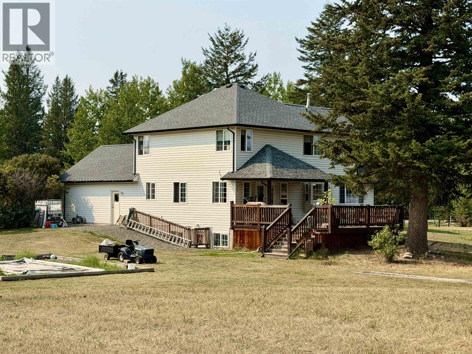 5581 Lakeside Court Property Photo 32