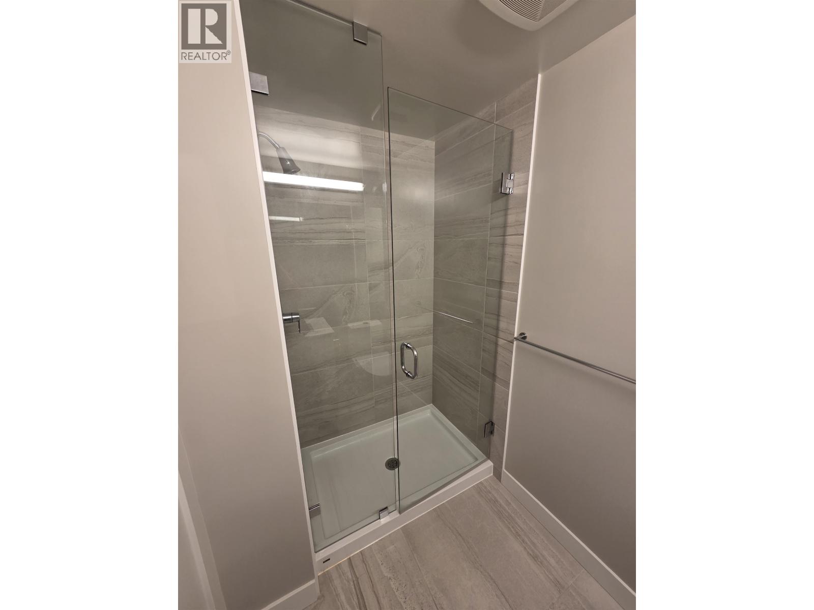 401 8725 University Crescent Property Photo 14