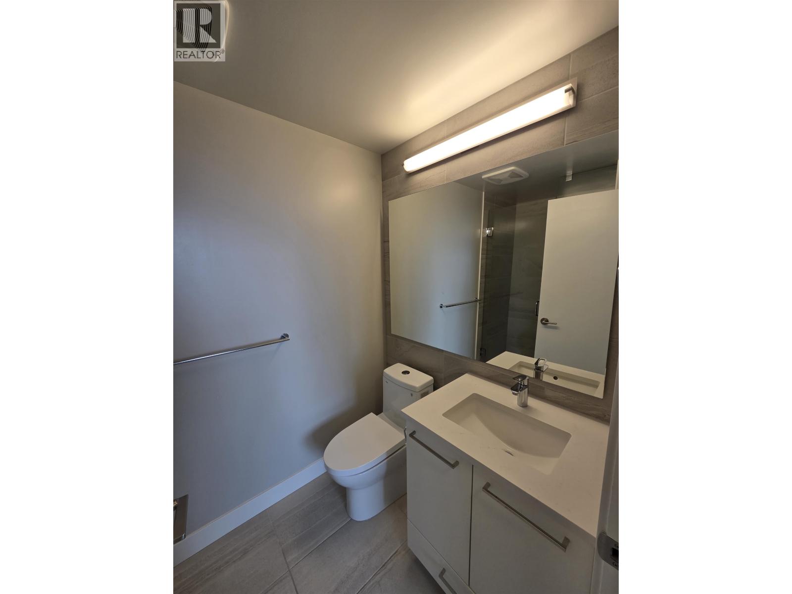 401 8725 University Crescent Property Photo 15
