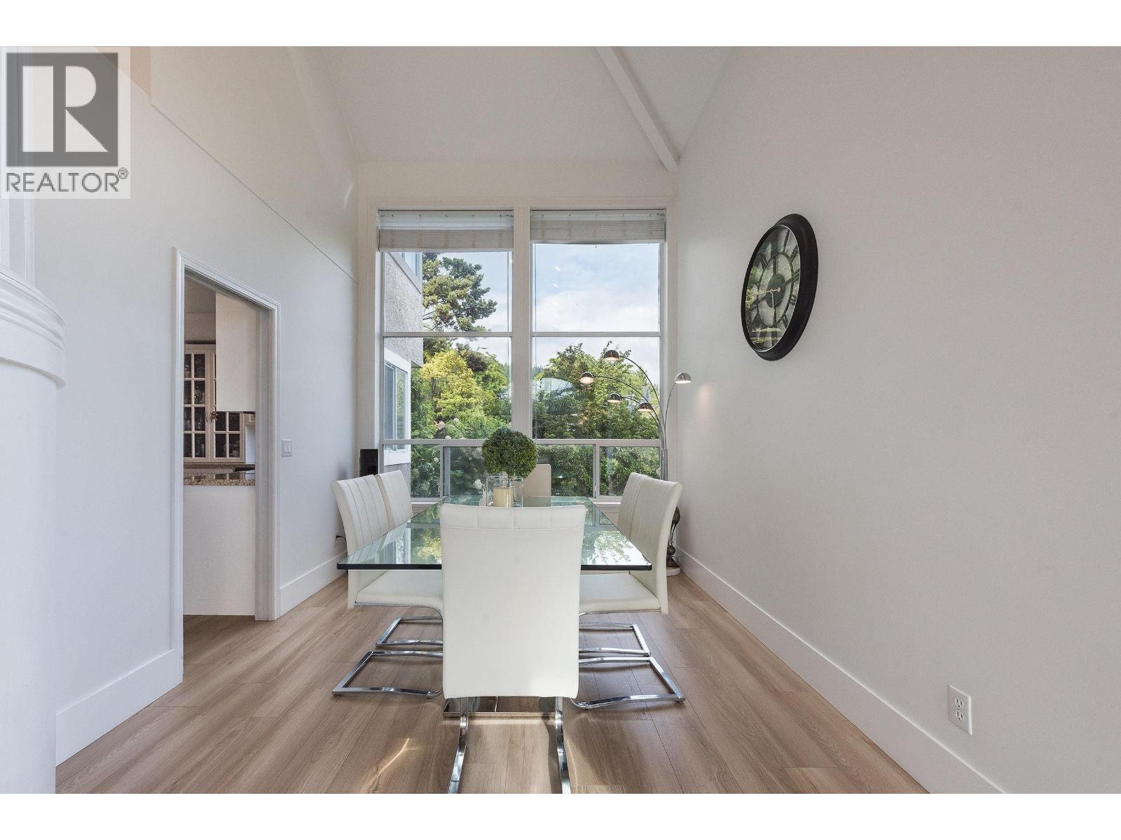 1545 Salal Crescent Property Photo 3
