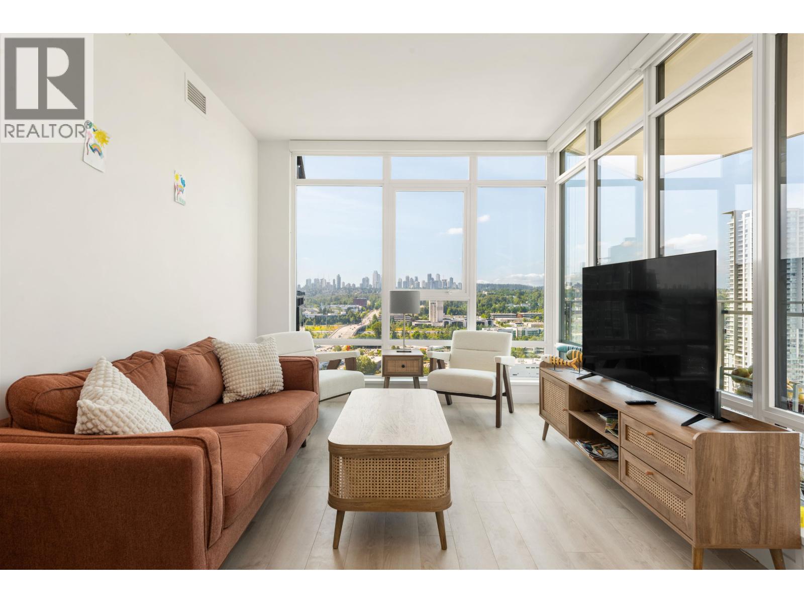1808 2085 Skyline Crescent Property Photo 1