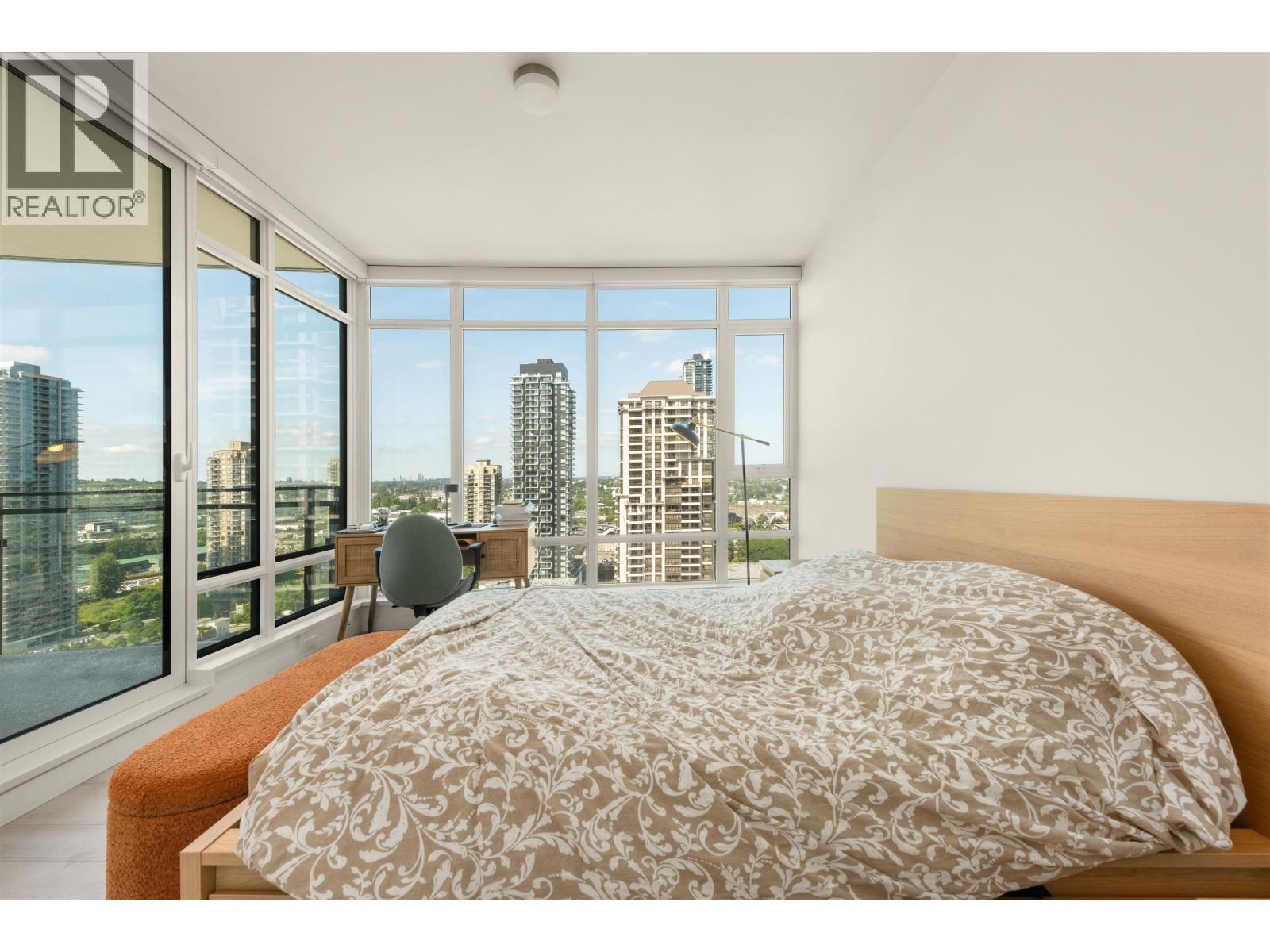 1808 2085 Skyline Crescent Property Photo 14