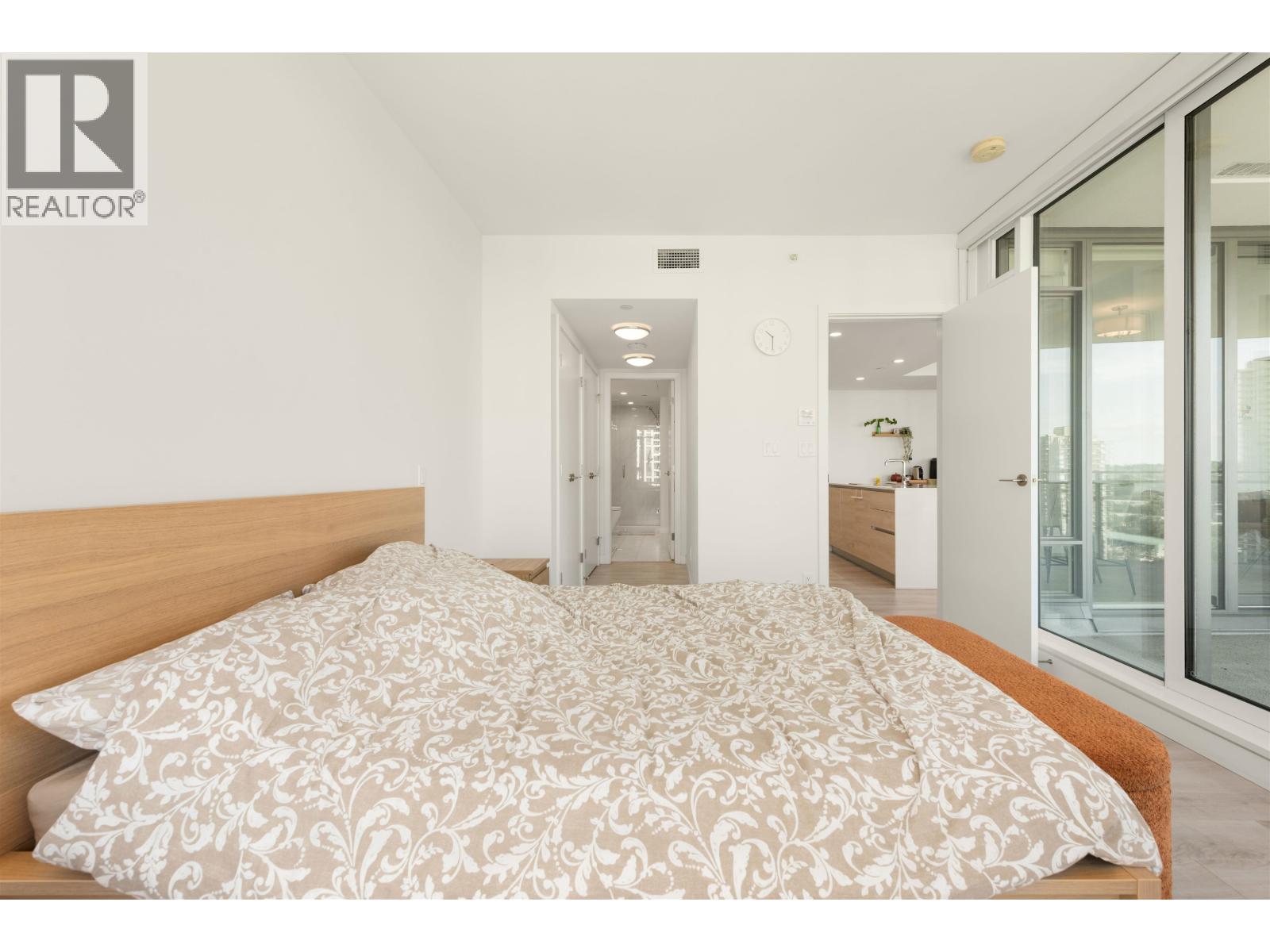 1808 2085 Skyline Crescent Property Photo 16
