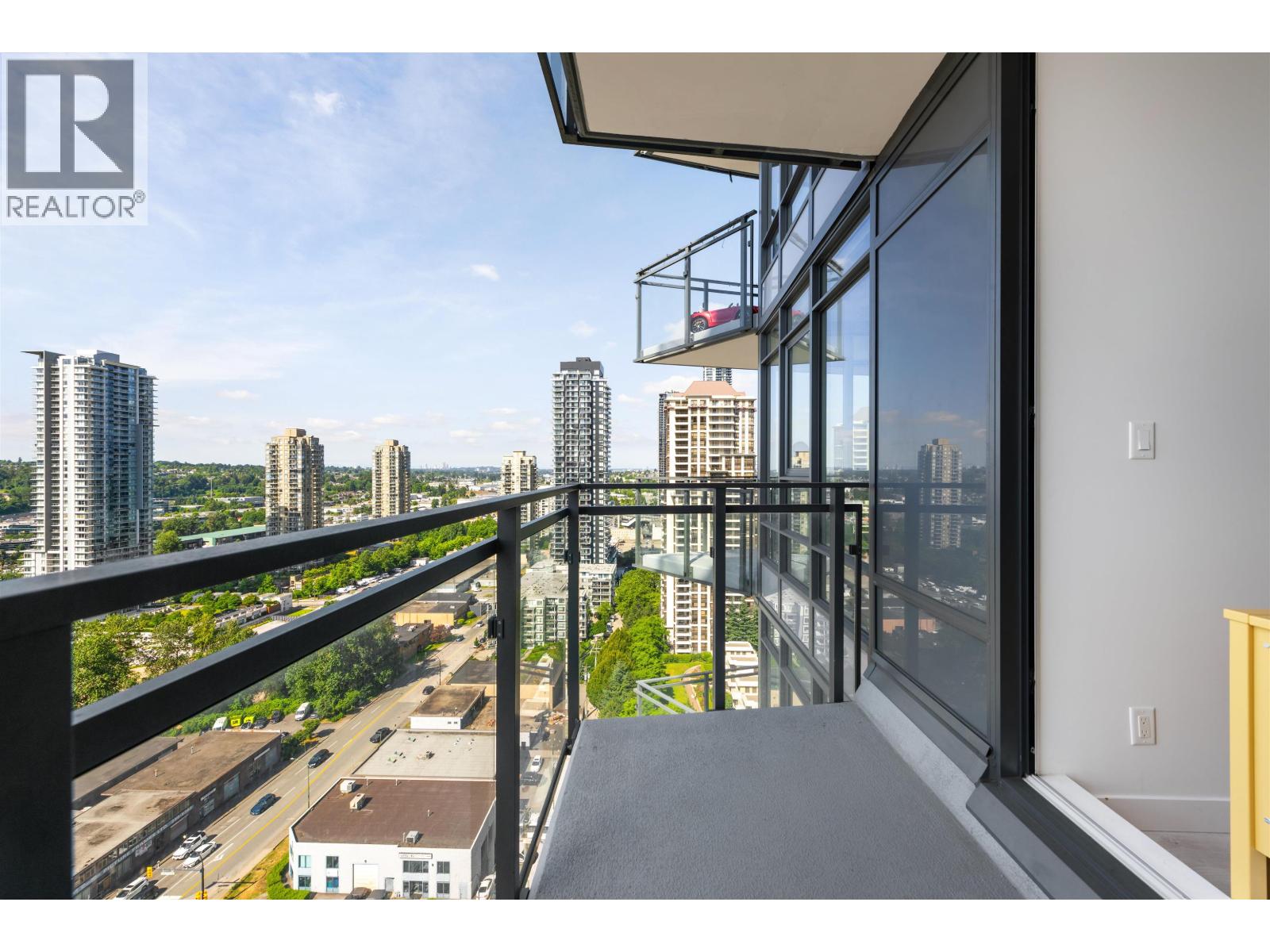 1808 2085 Skyline Crescent Property Photo 25